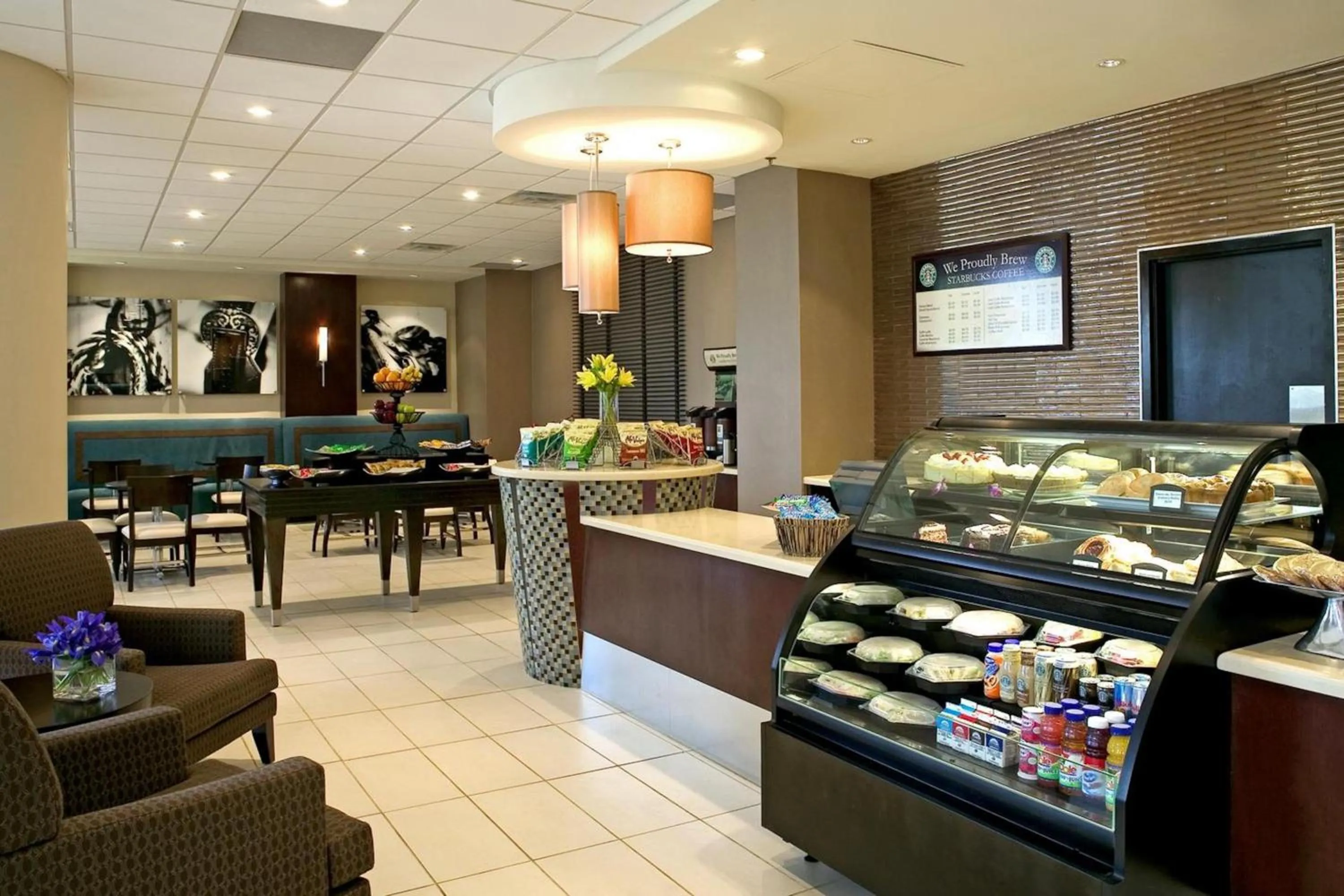 Restaurant/places to eat in Sheraton Arlington Hotel