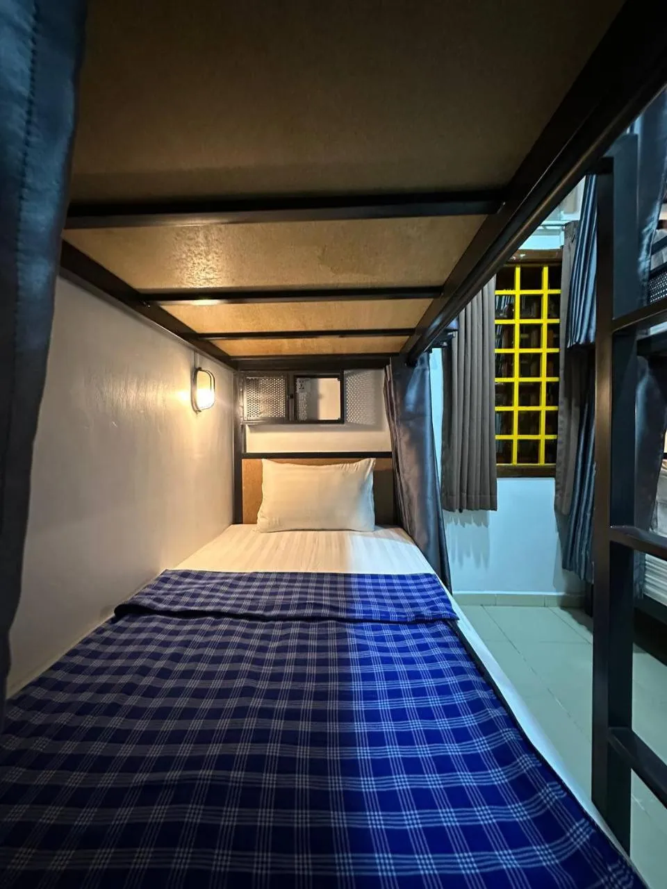 Bedroom, Bed in Poolside Villa