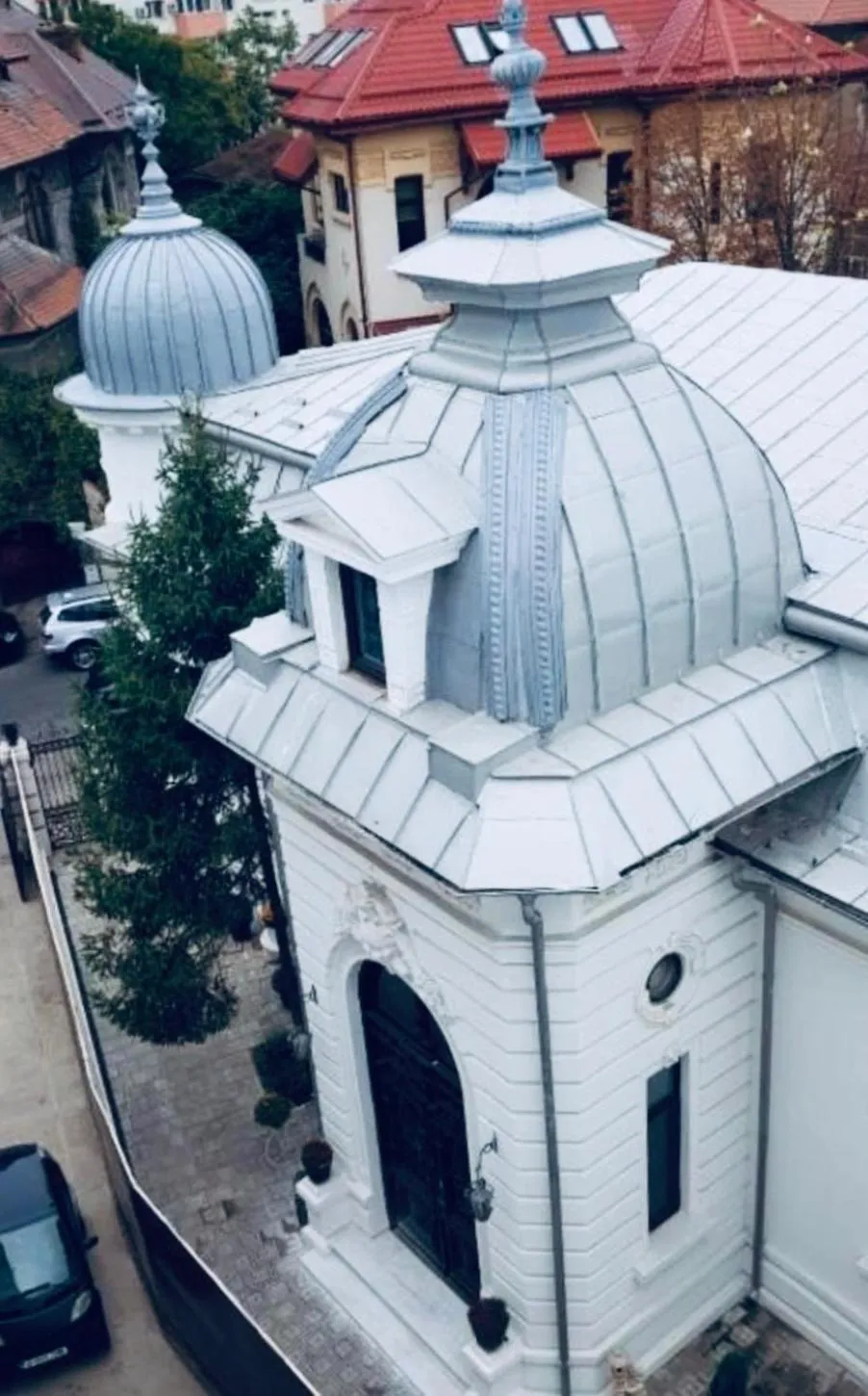 Property building in Conacul Coroanei Luxury Boutique Hotel