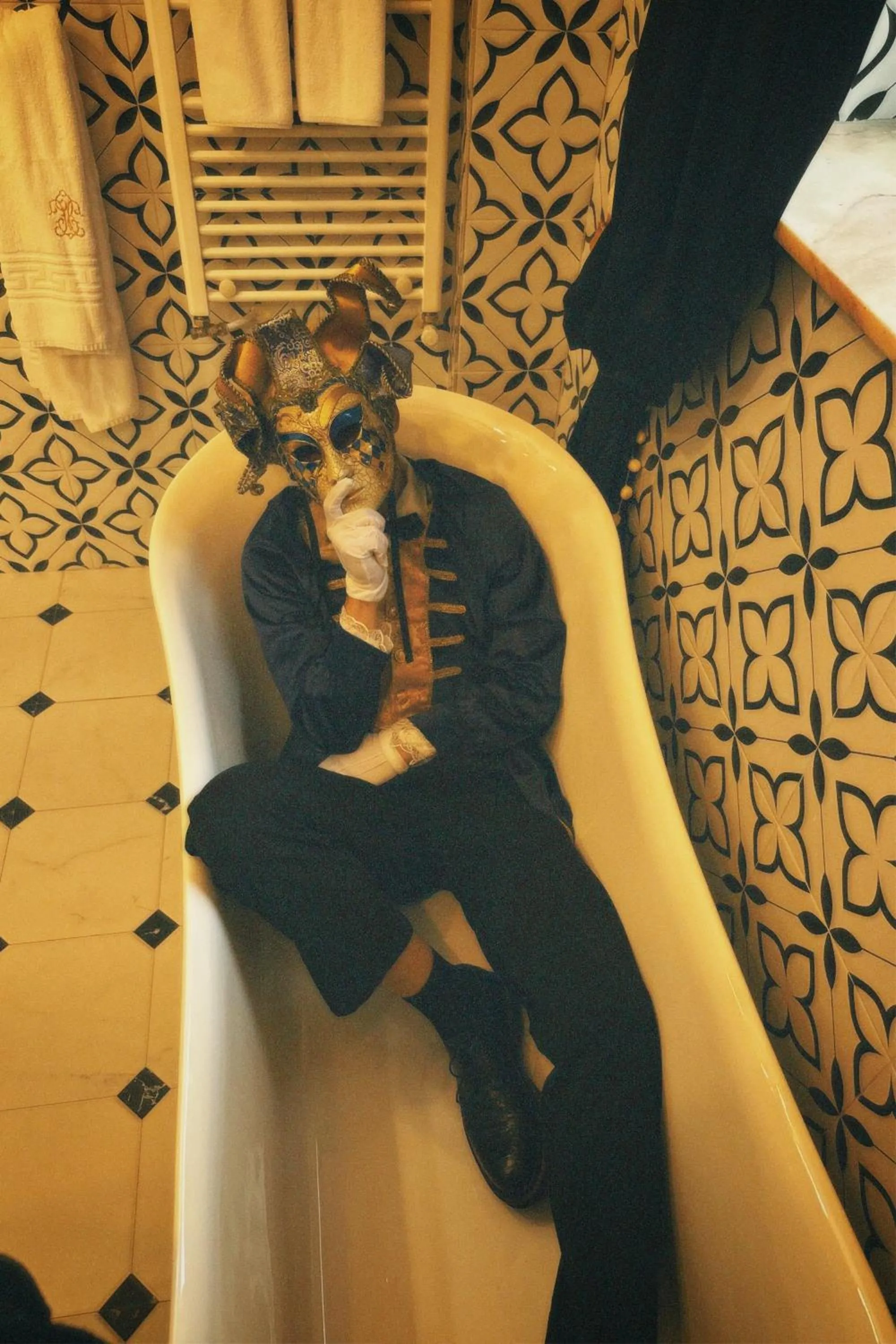 People in Conacul Coroanei Luxury Boutique