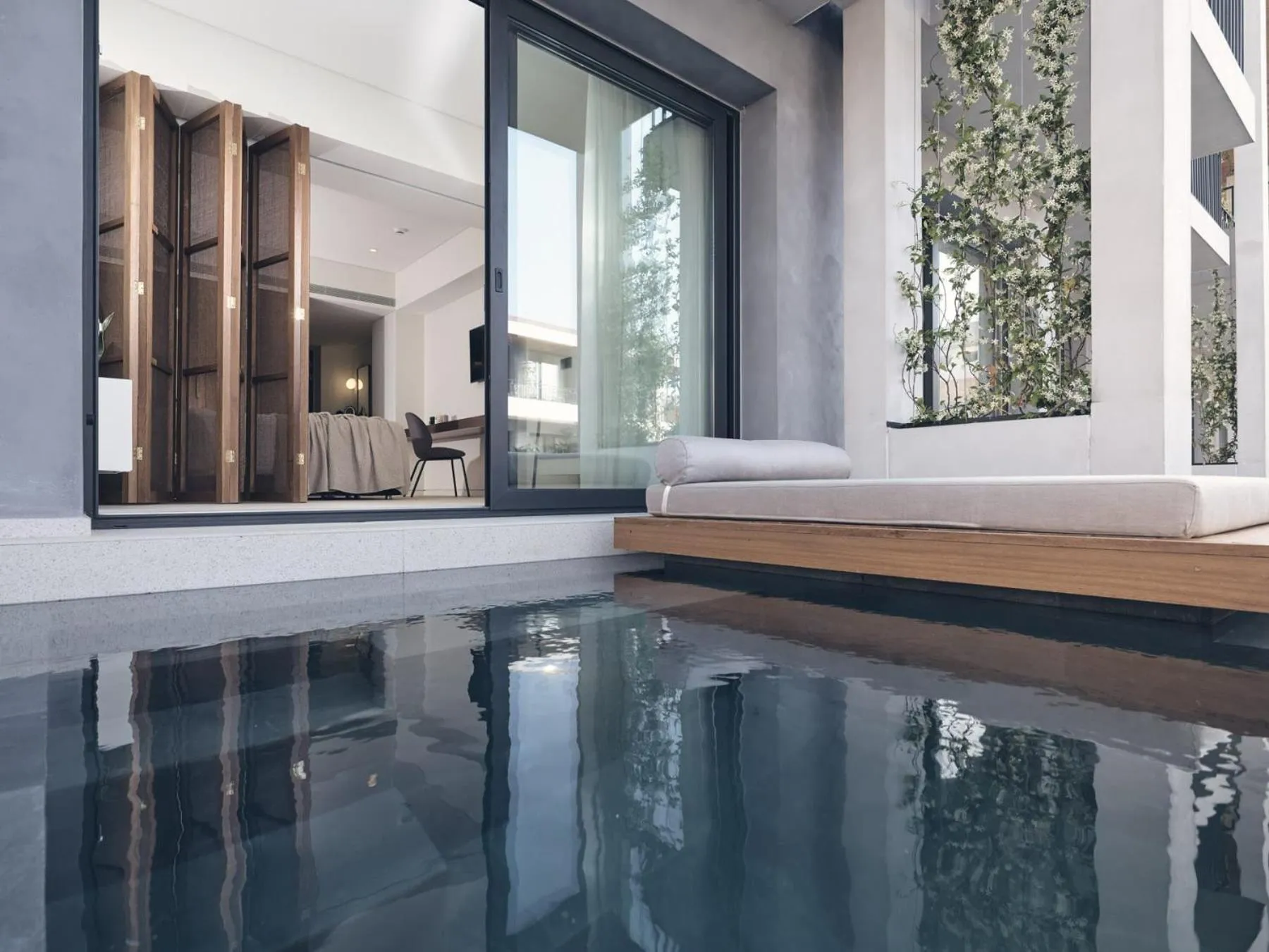 Swimming pool in Contessina Suites & Spa - Adults Only