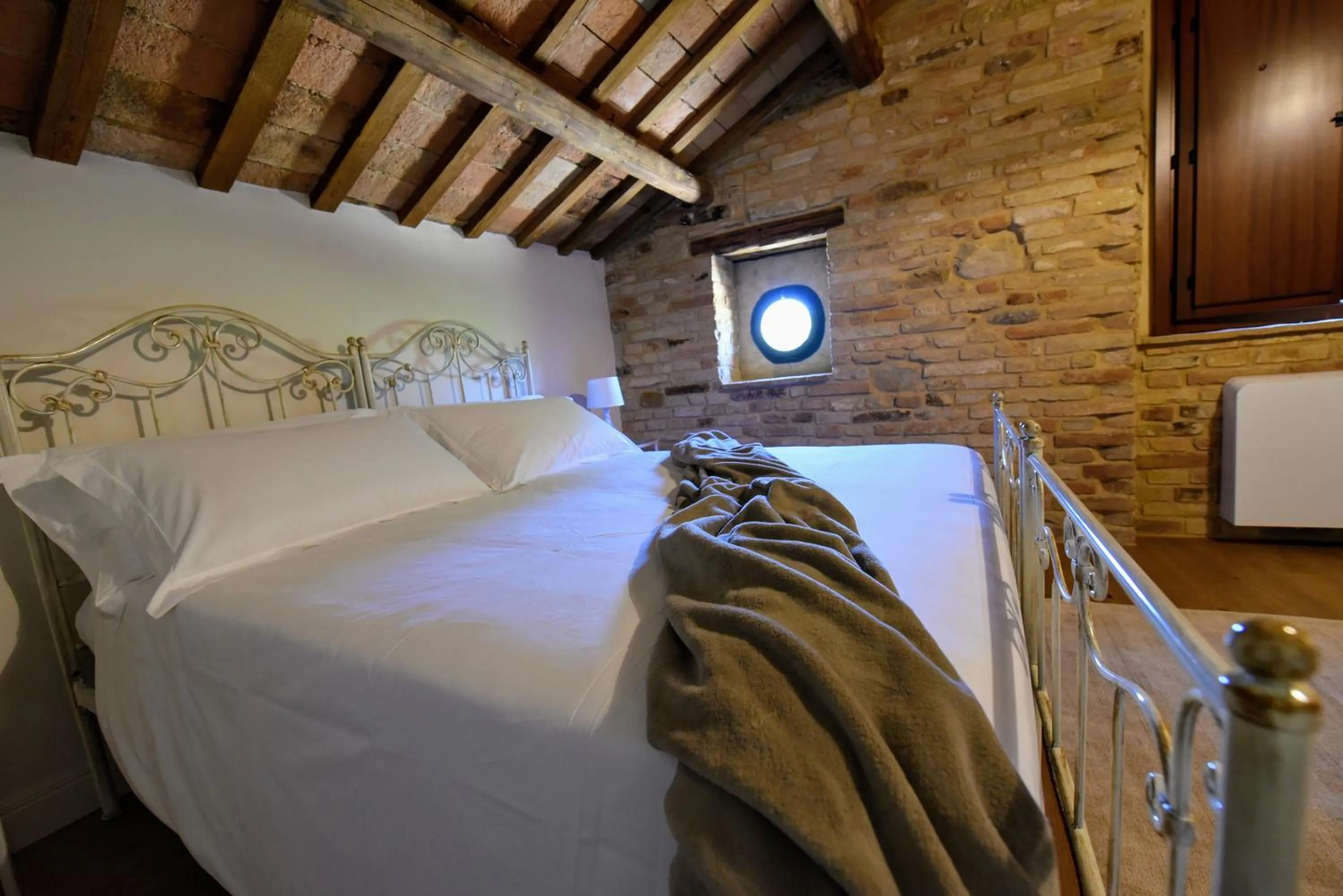 Bed in Villa Shmitanka