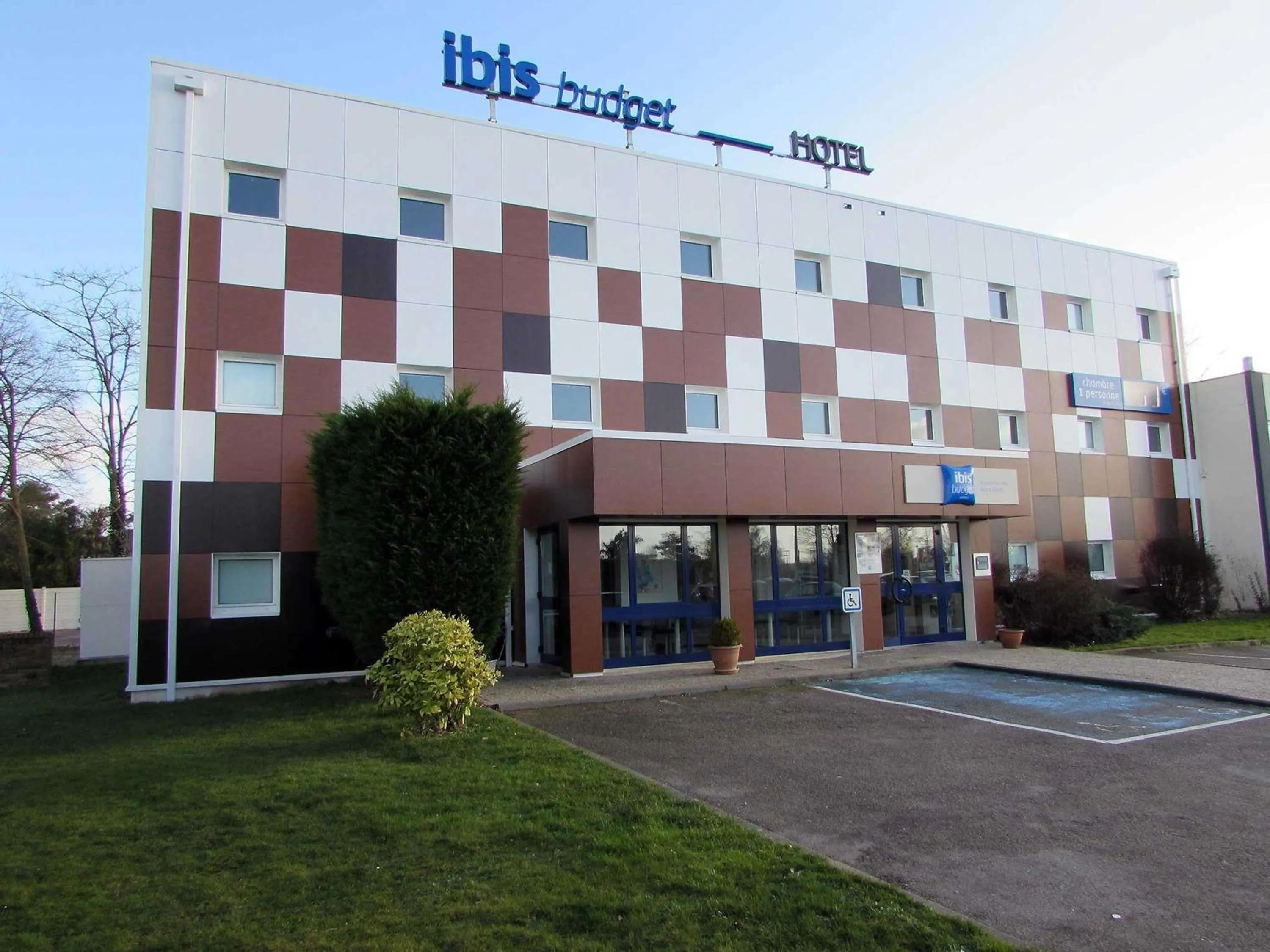 Property building in ibis budget Rouen Parc des Expos Zenith
