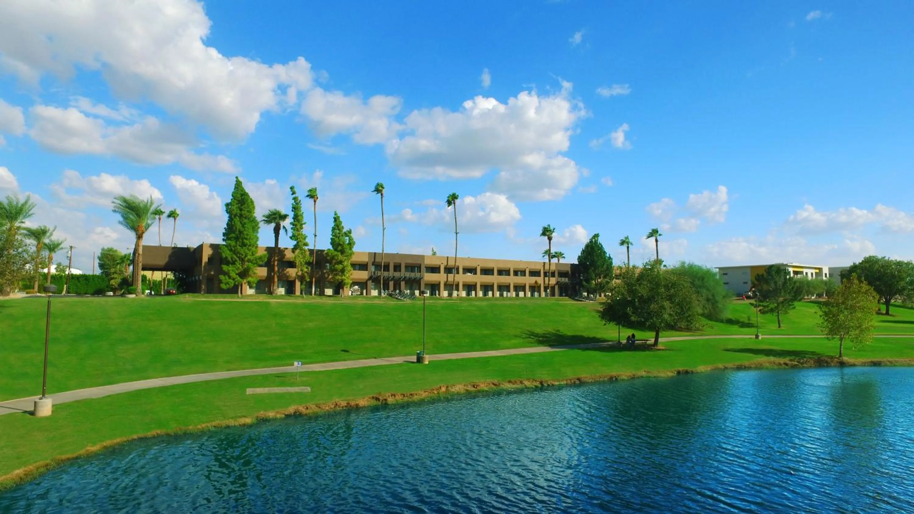 Street view in 3 Palms Hotel