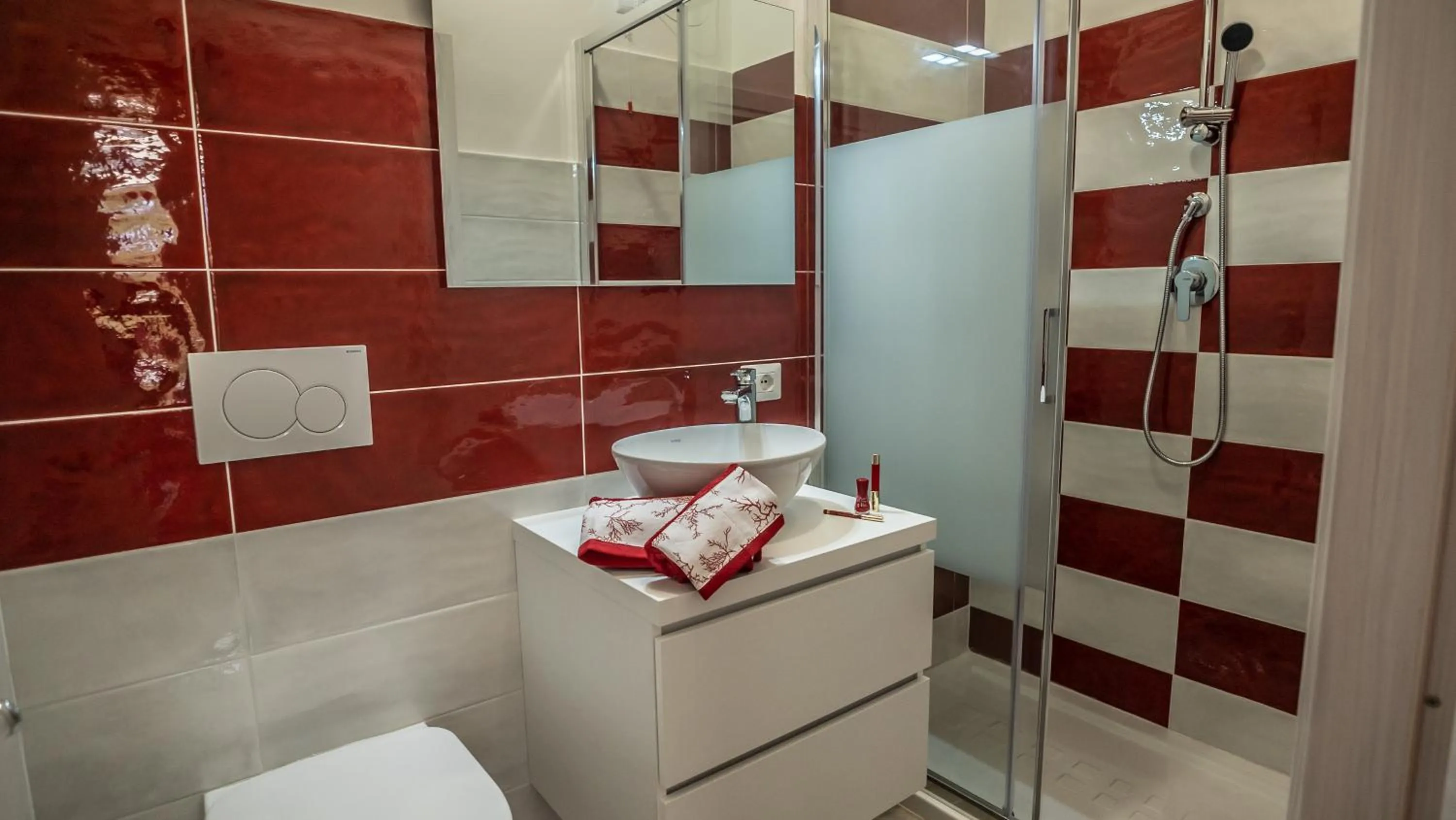 Shower in BOSS Guest House