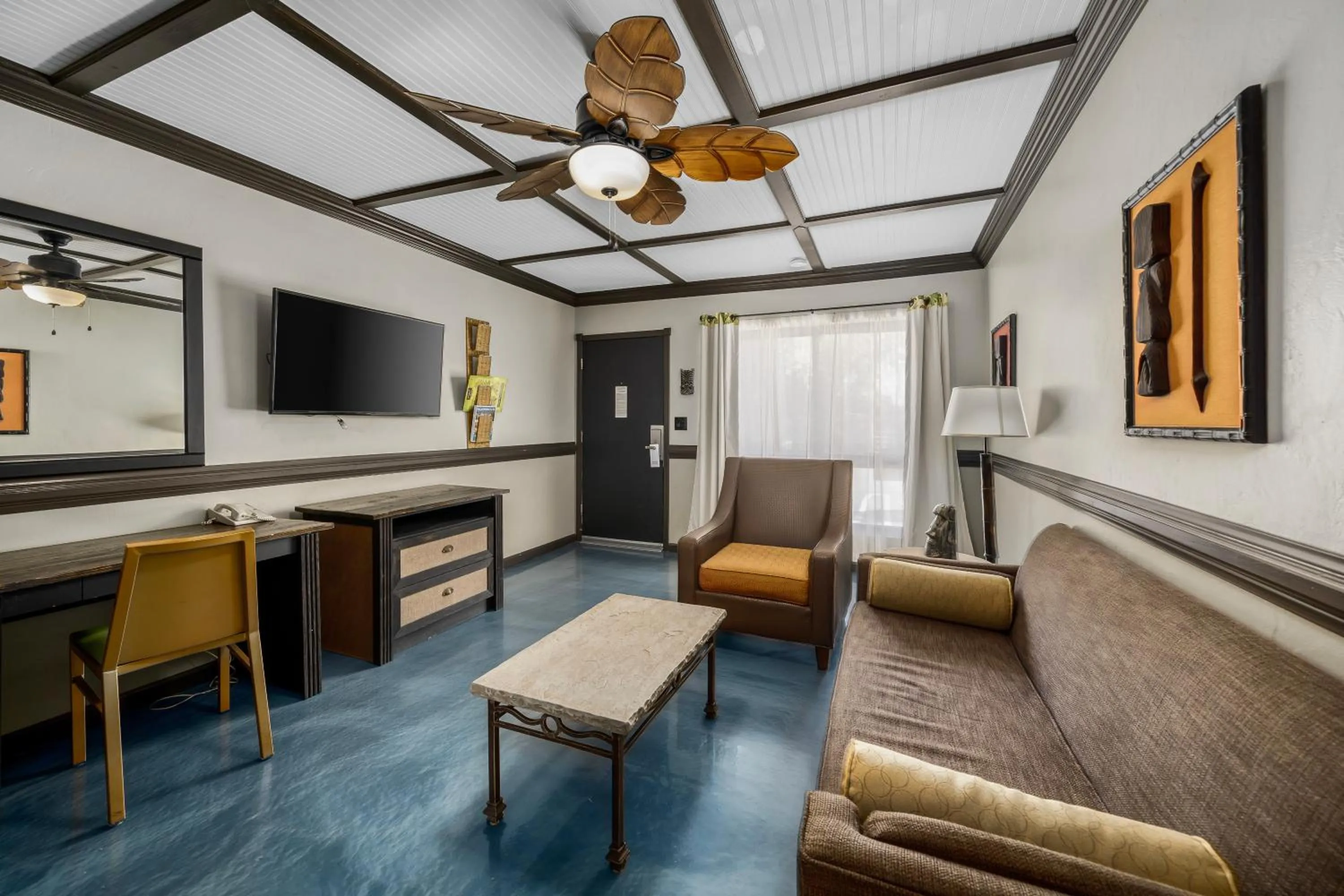 Living room in Caliente Tropics