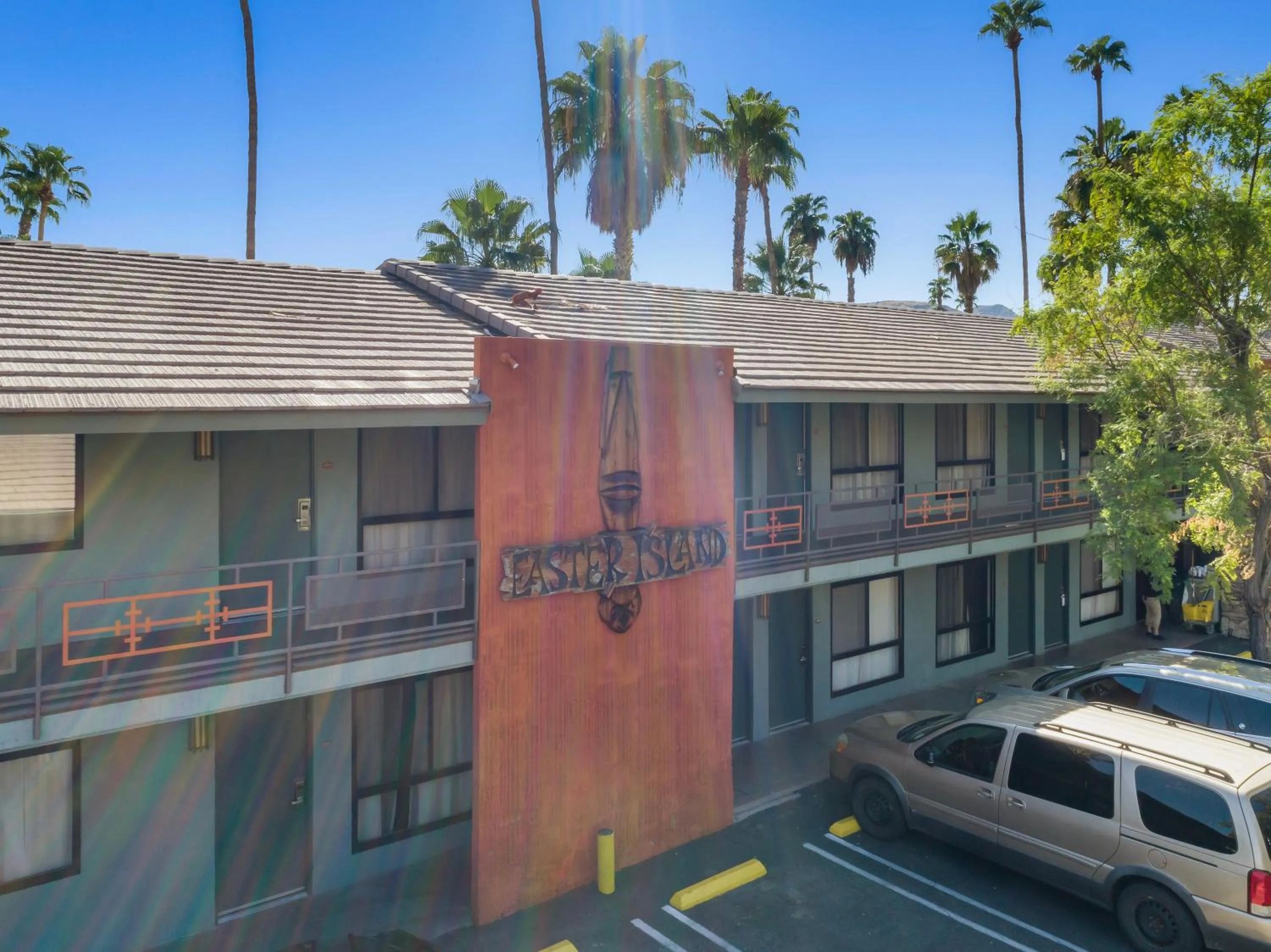 Property building in Caliente Tropics