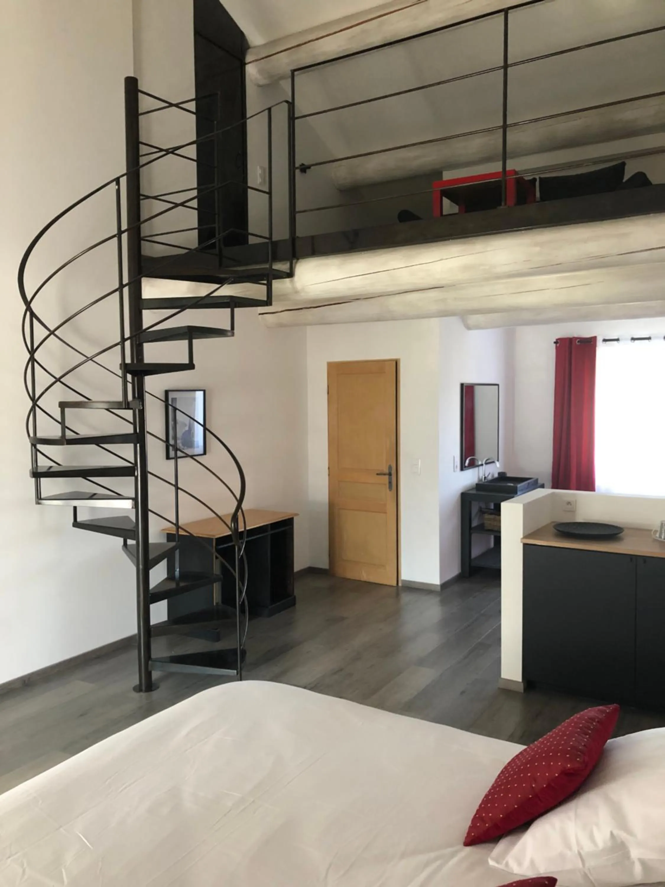 Bedroom in B&B dans Mas en pierres