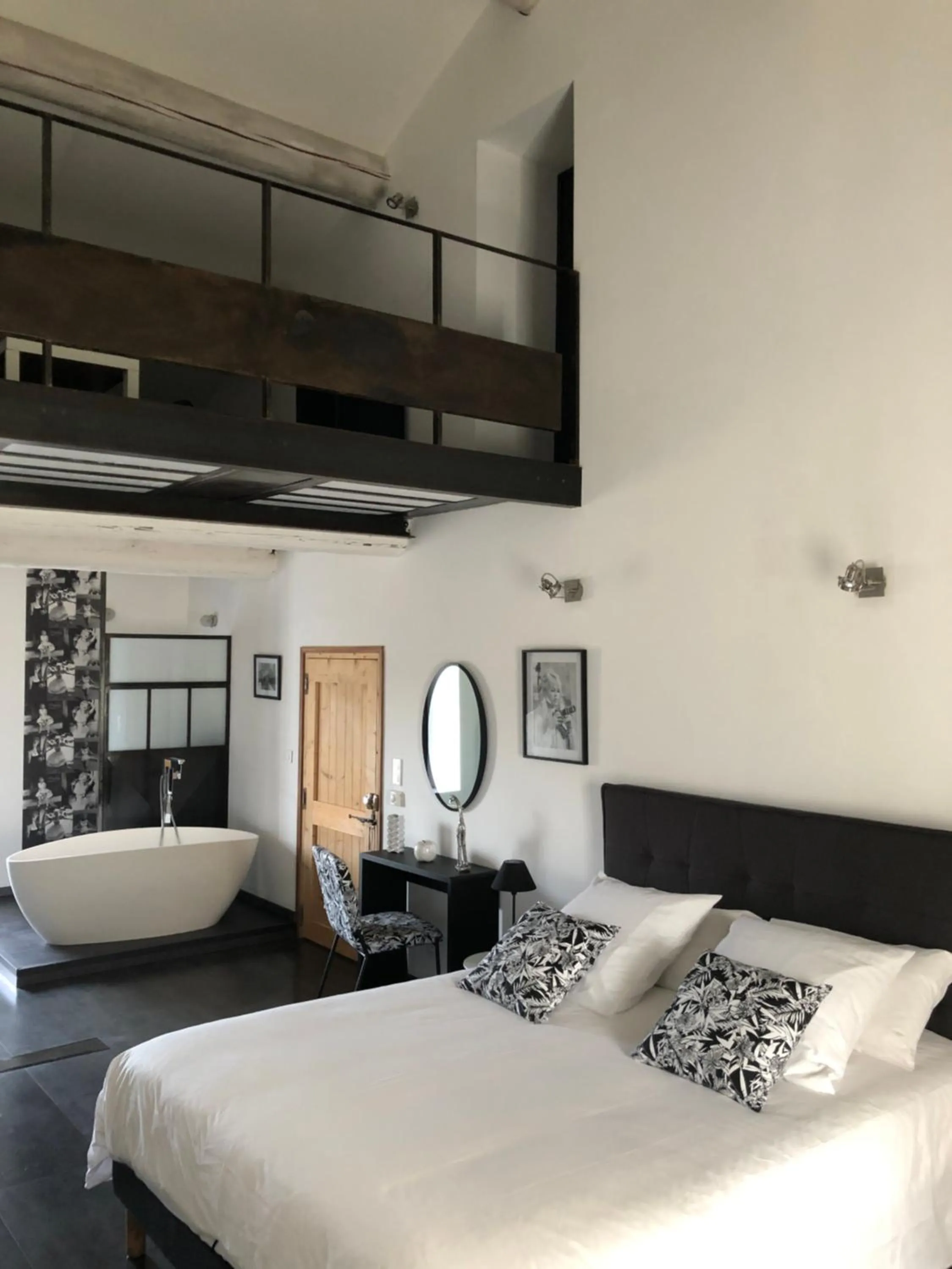 Bedroom in B&B dans Mas en pierres