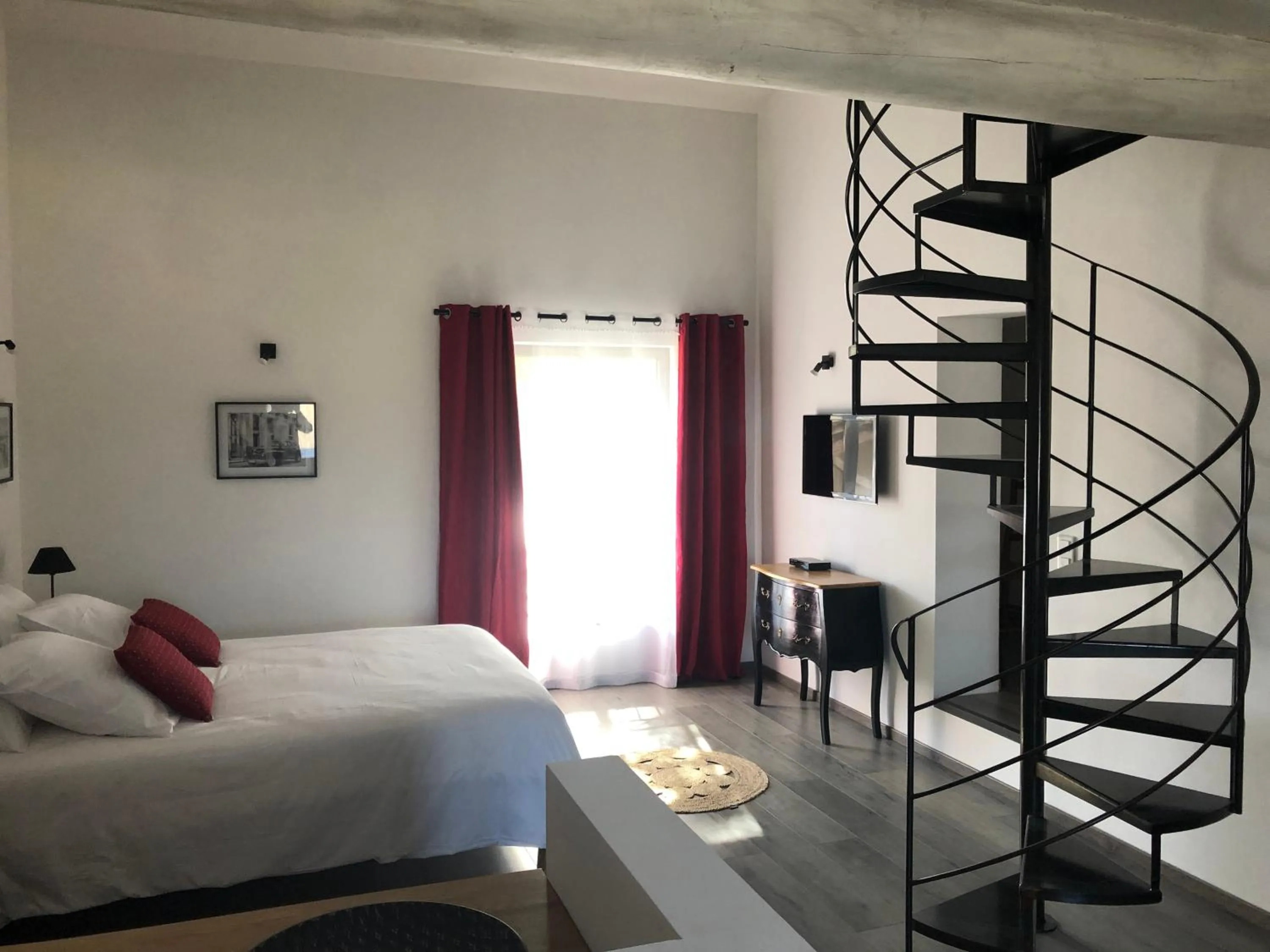 Bedroom in B&B dans Mas en pierres