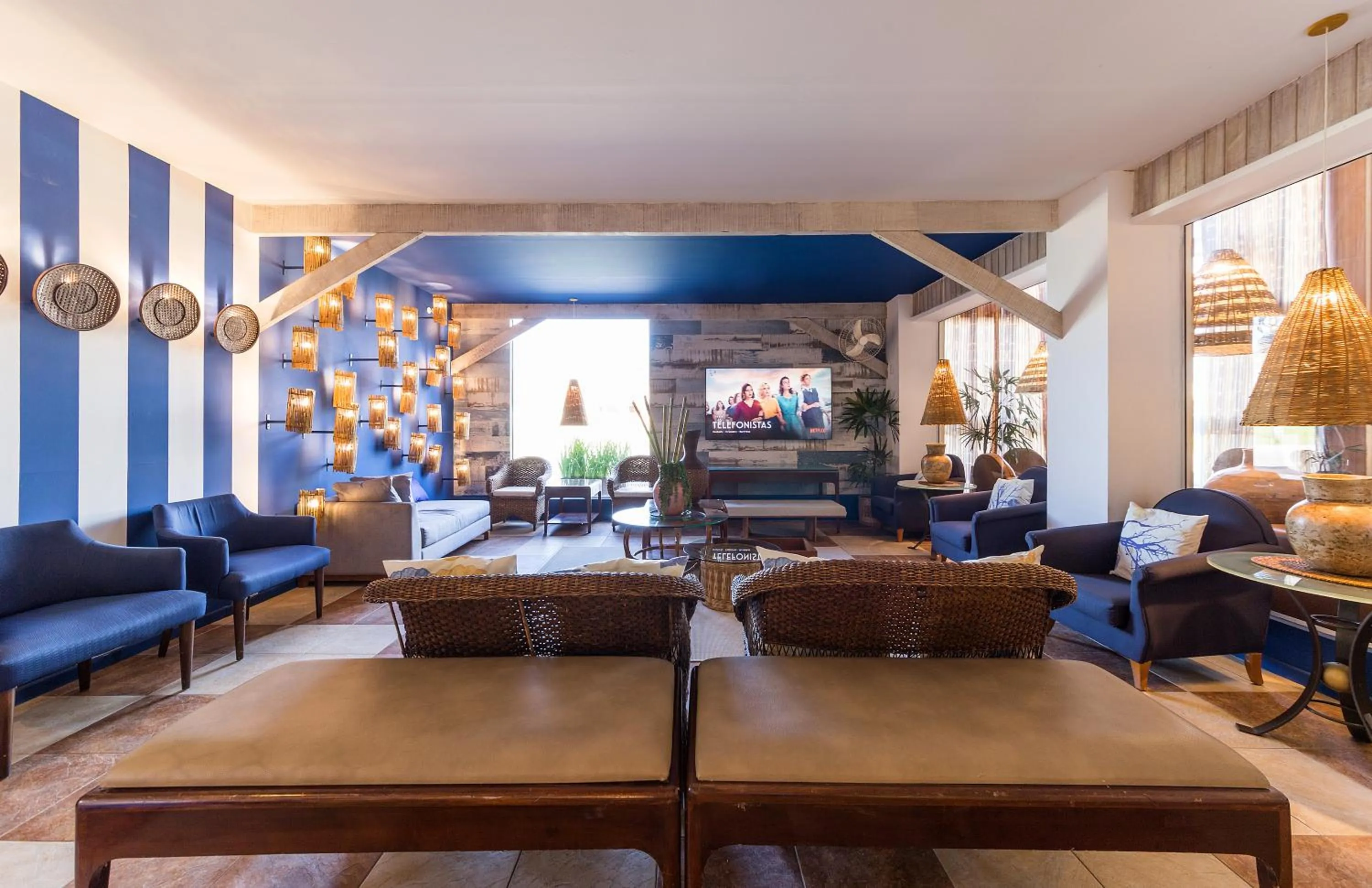 Communal lounge/ TV room in Hotel Vilarejo Praia All Inclusive