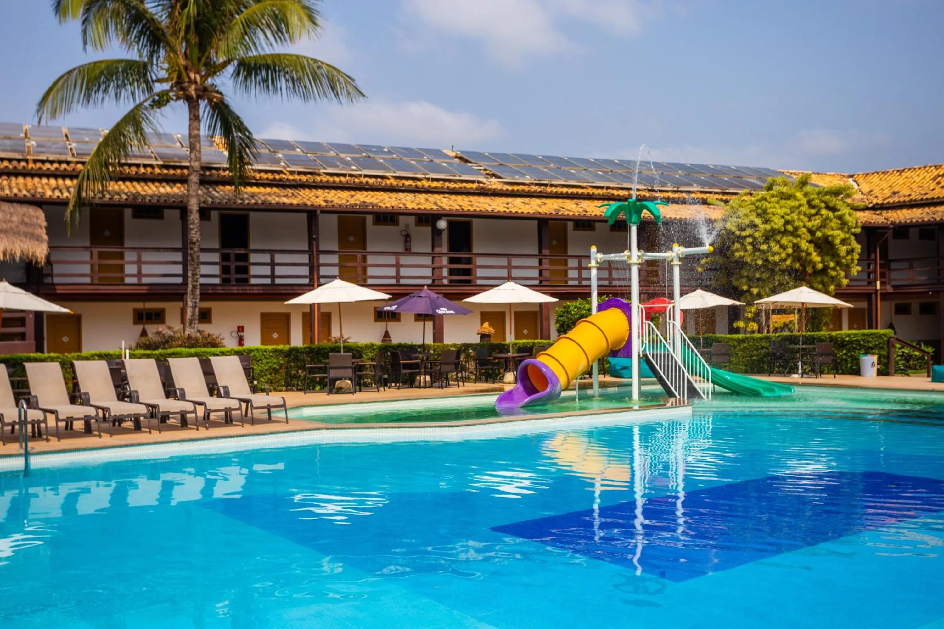 Swimming pool in Hotel Vilarejo Praia All Inclusive