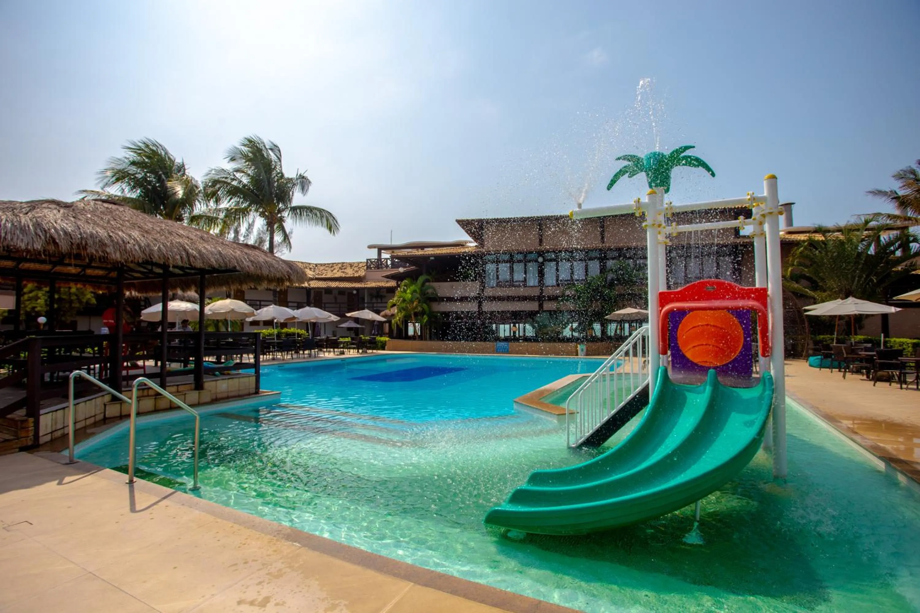 Swimming pool in Hotel Vilarejo Praia All Inclusive