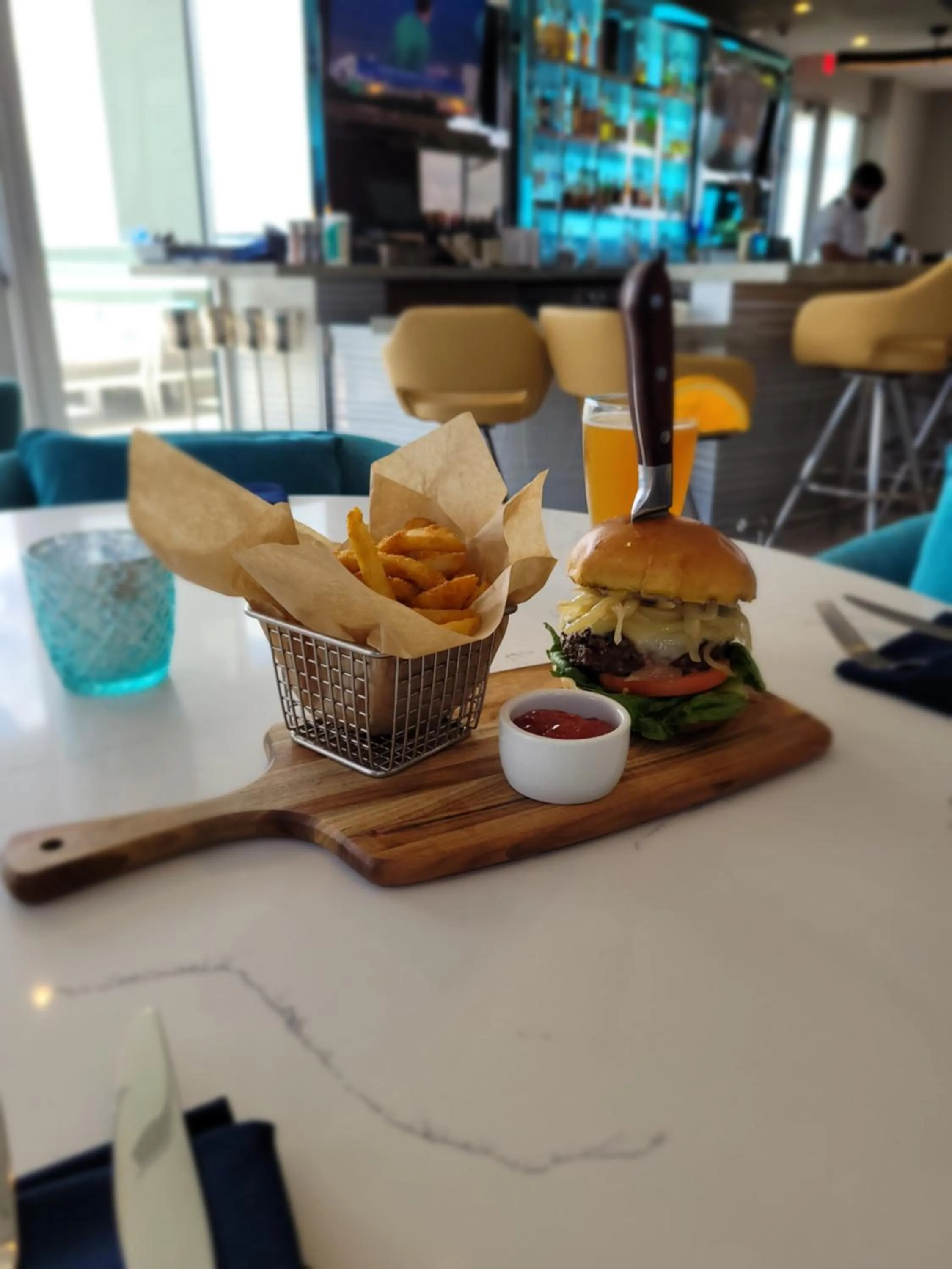 Restaurant/places to eat in Wyndham Garden Miami International Airport