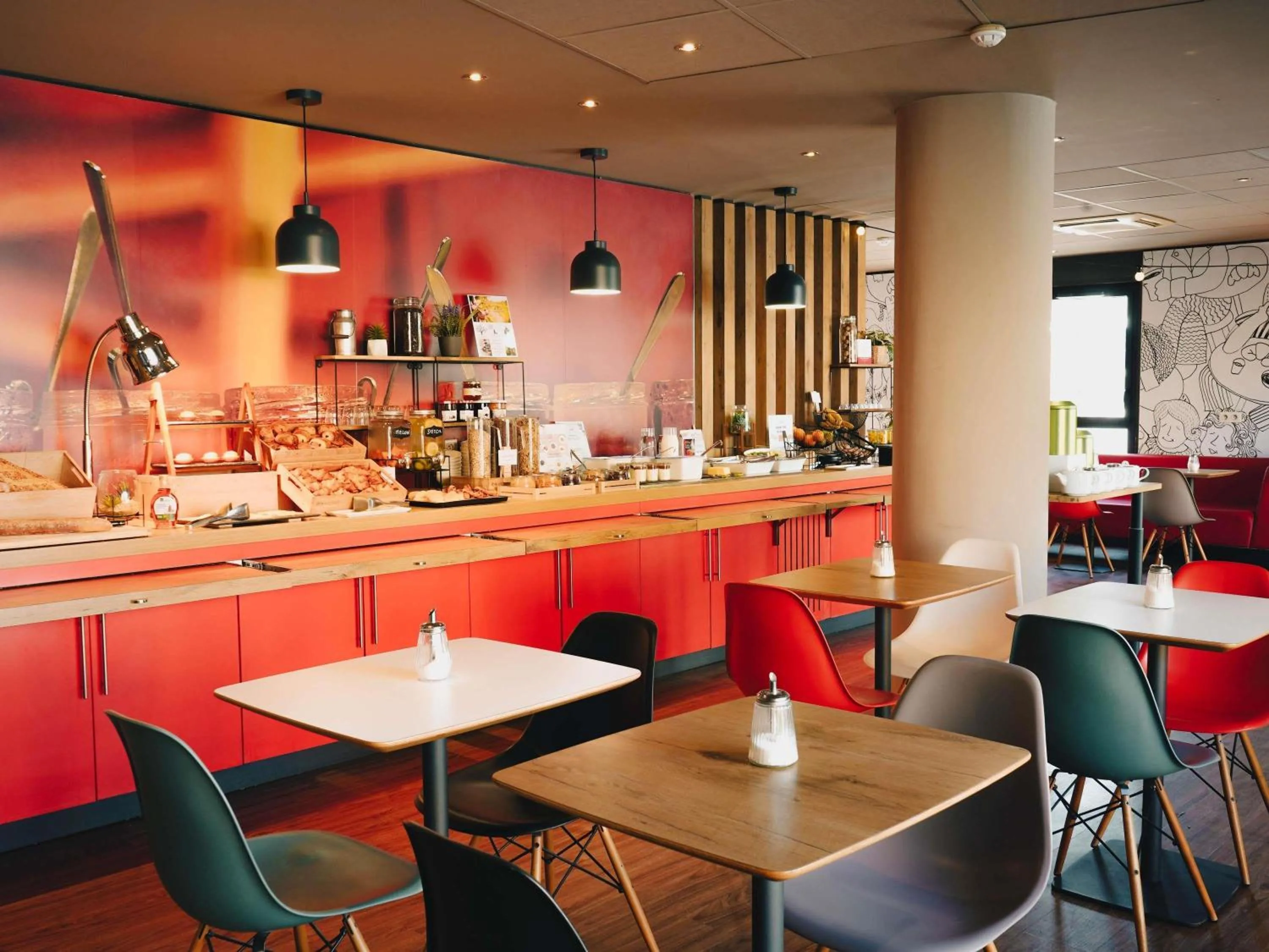 Breakfast in ibis Annecy Centre Vieille Ville