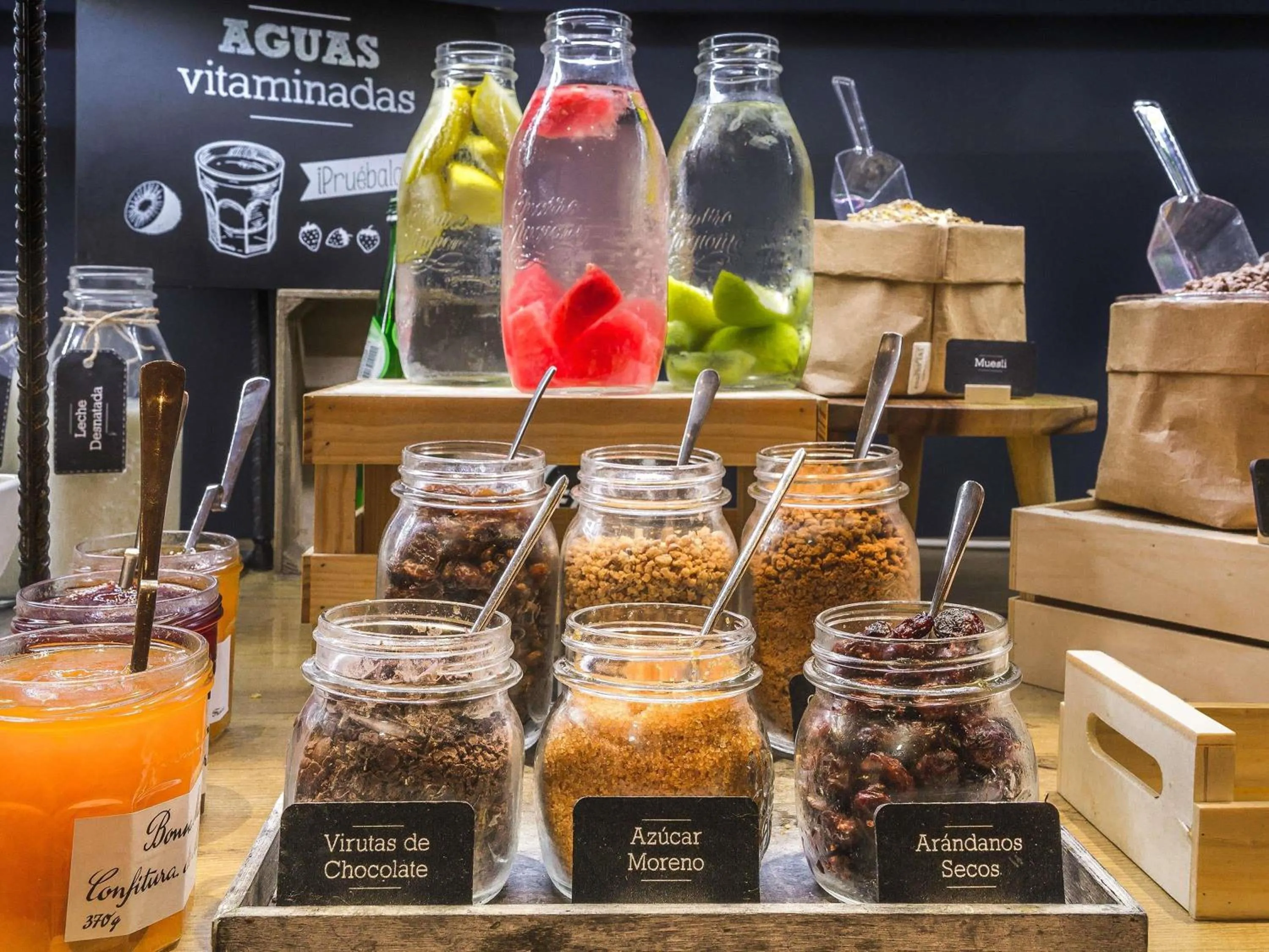 Breakfast in ibis Annecy Centre Vieille Ville