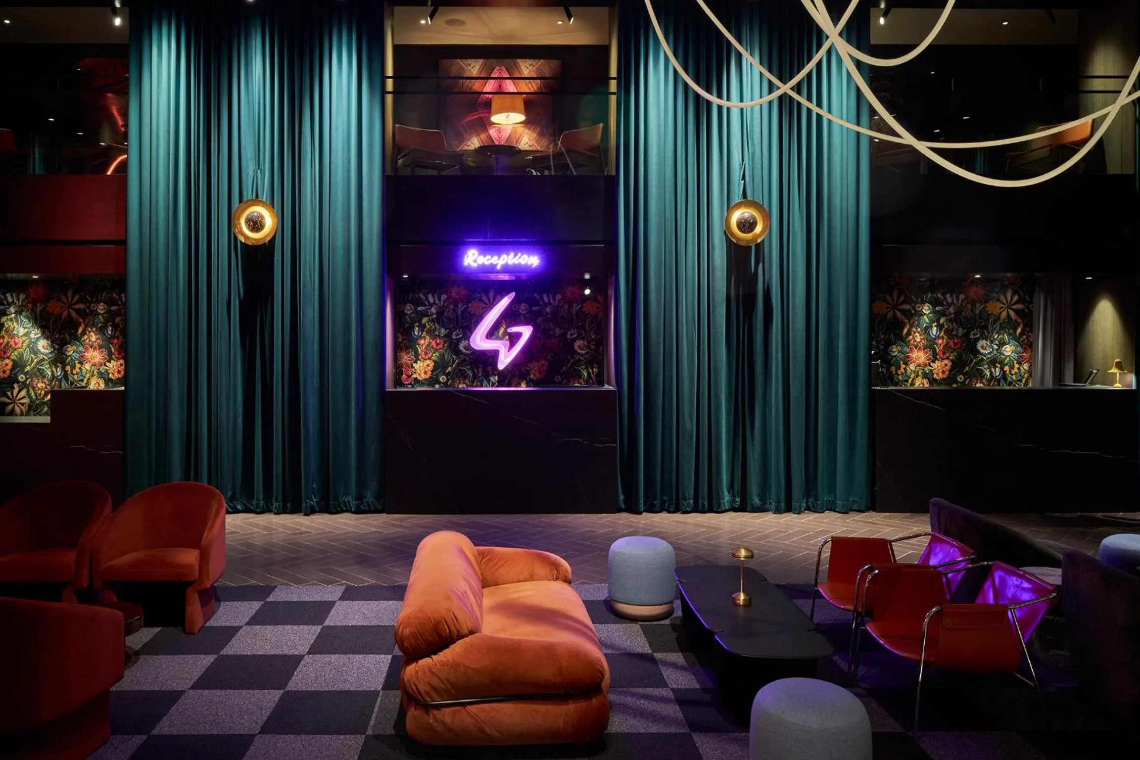 Lobby or reception in Paramount Times Square - A Generator Hotel