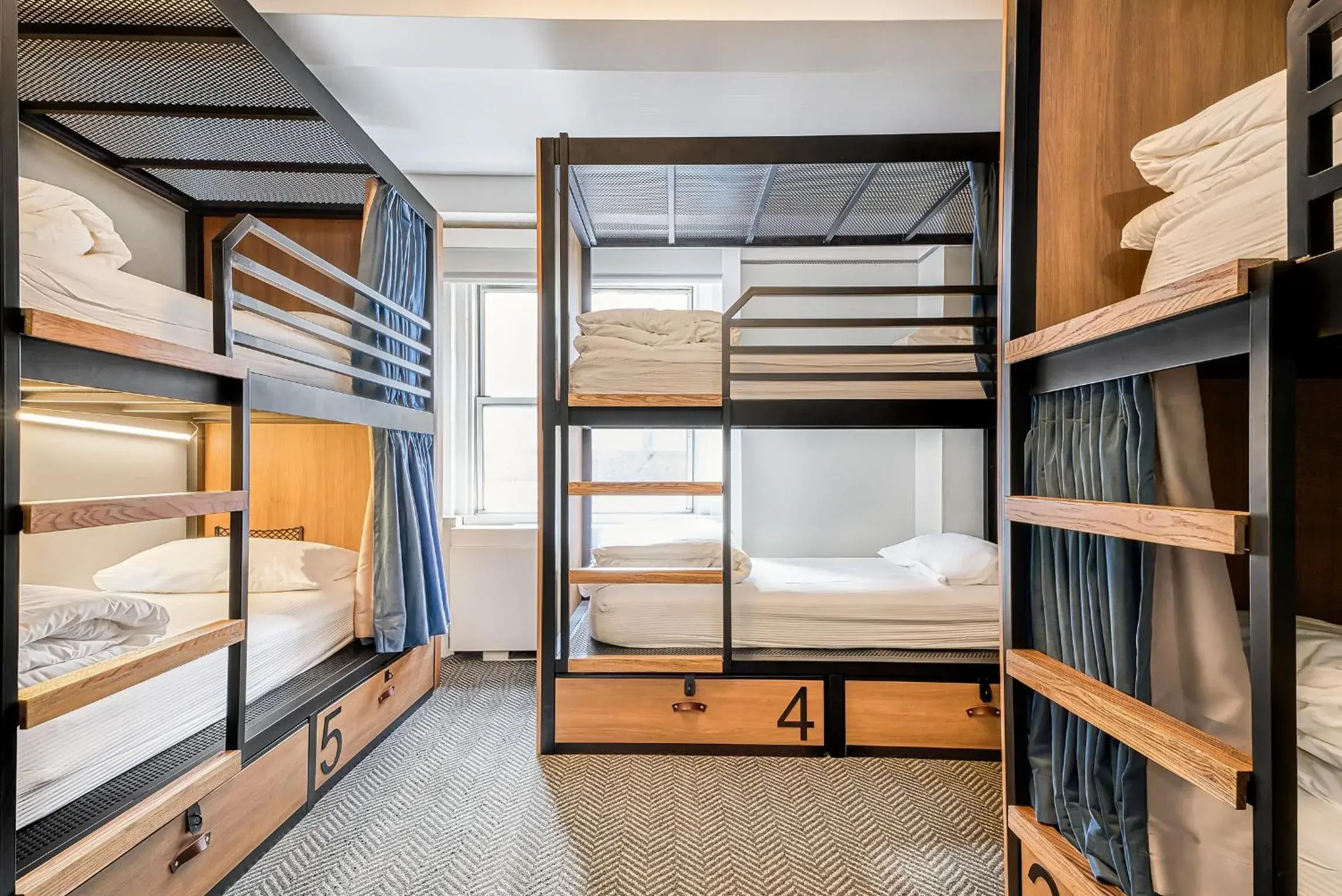 6-Bed Mixed Dormitory Room in Paramount Times Square - A Generator Hotel 6-Bed Mixed Dormitory Room in Paramount Times Square - A Generator Hotel