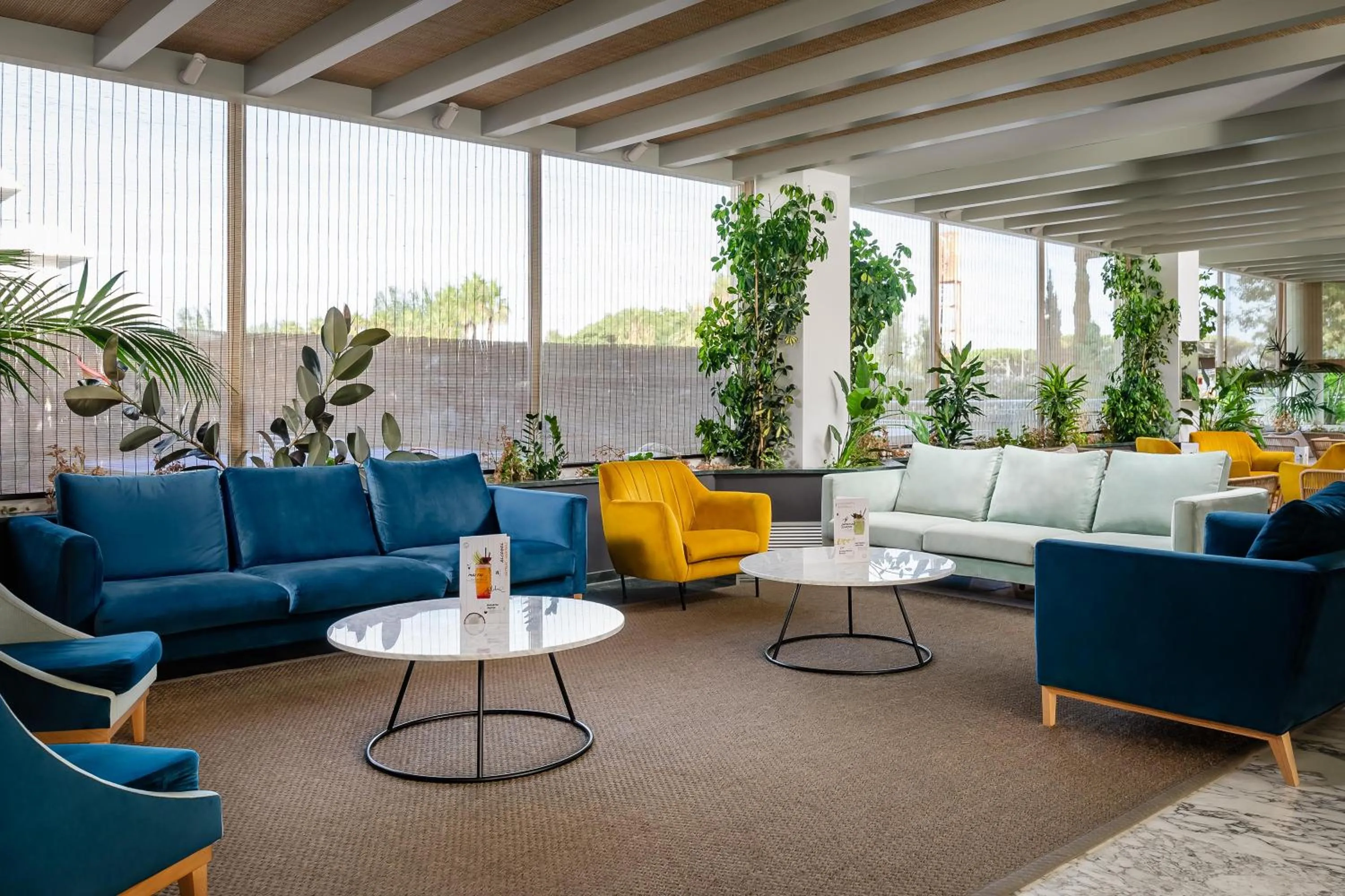 Lounge or bar in ALEGRIA Caprici Verd 4 Sup