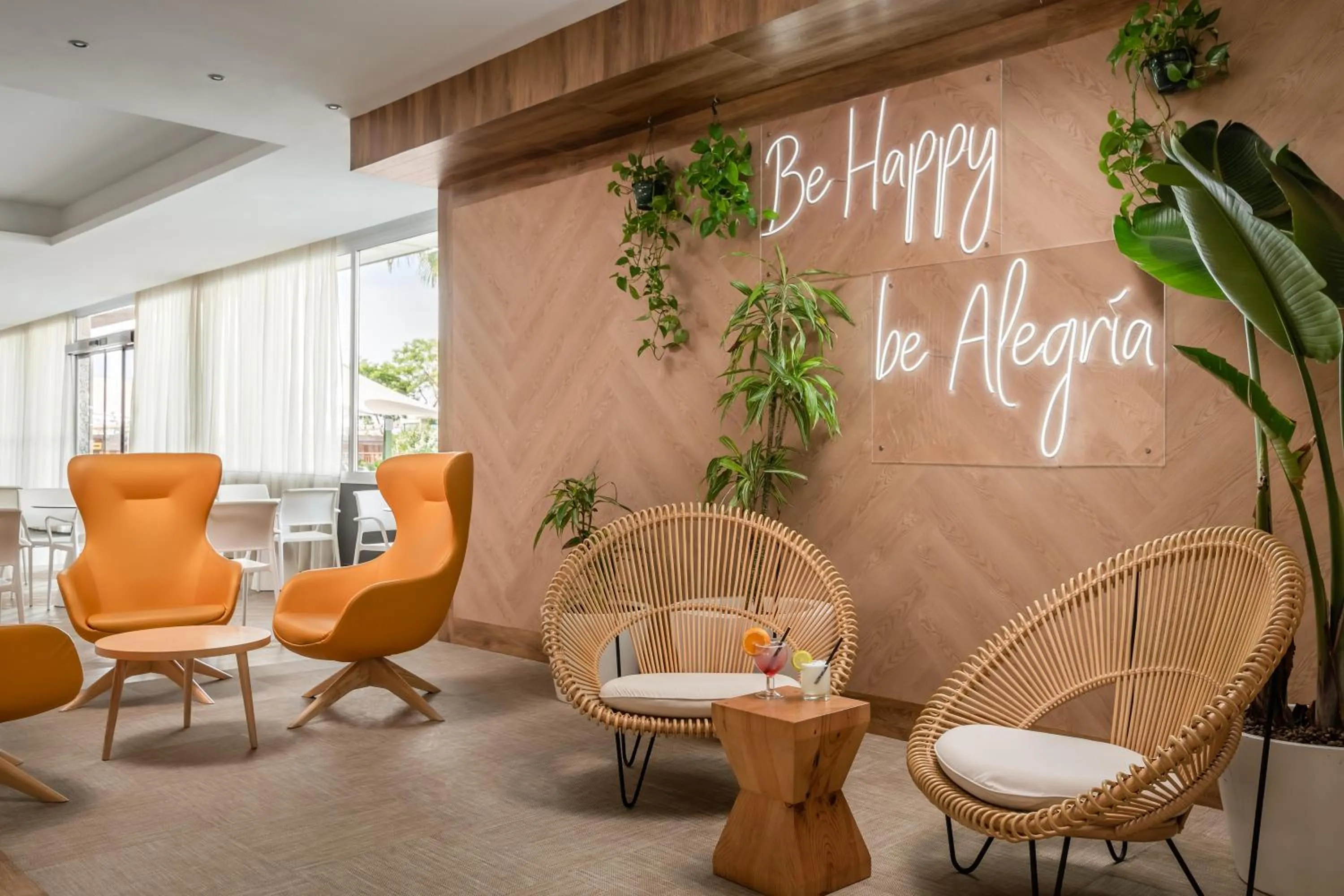 Lounge or bar in ALEGRIA Caprici Verd 4 Sup