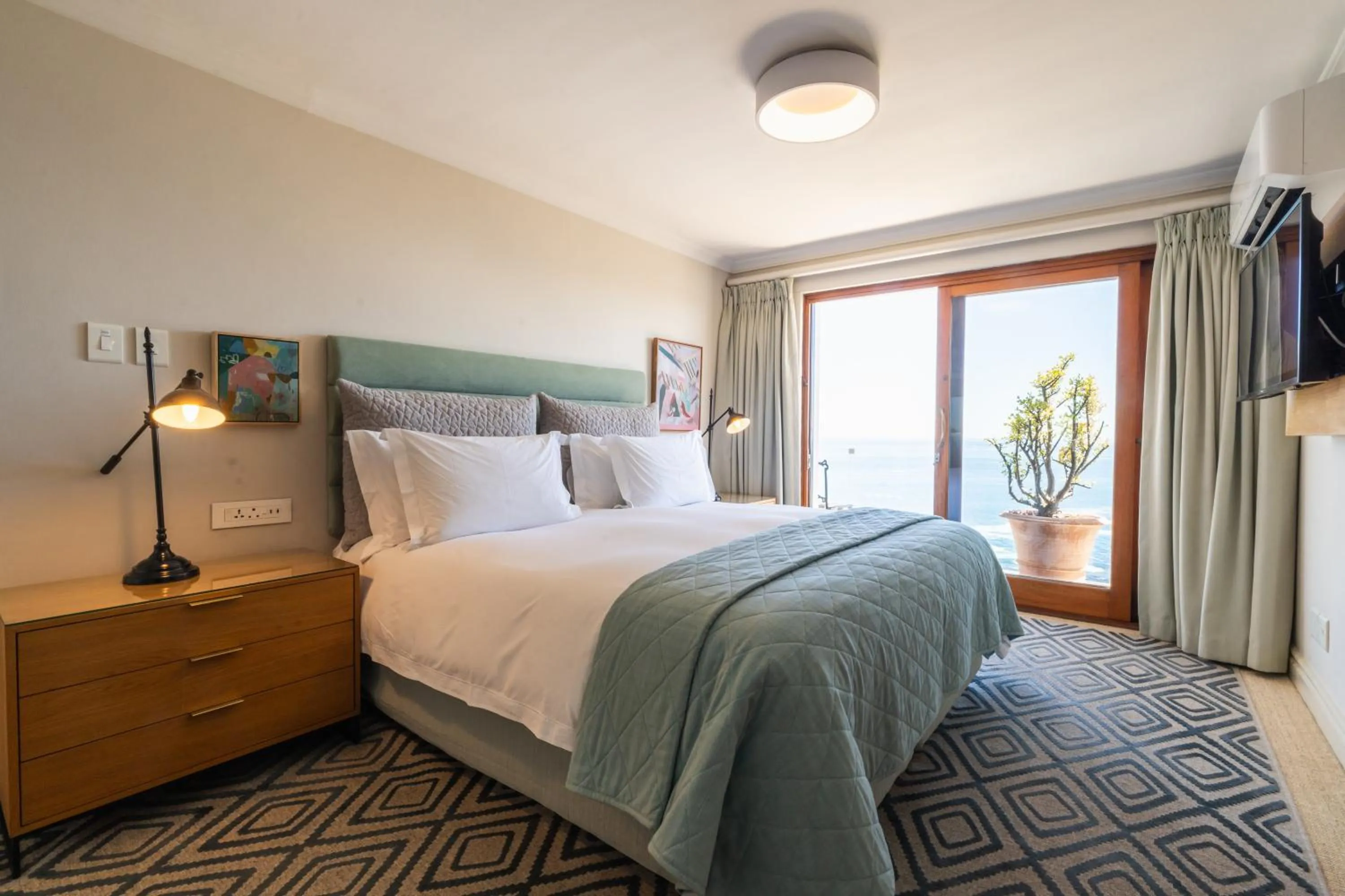 Bedroom, Bed in Ellerman House