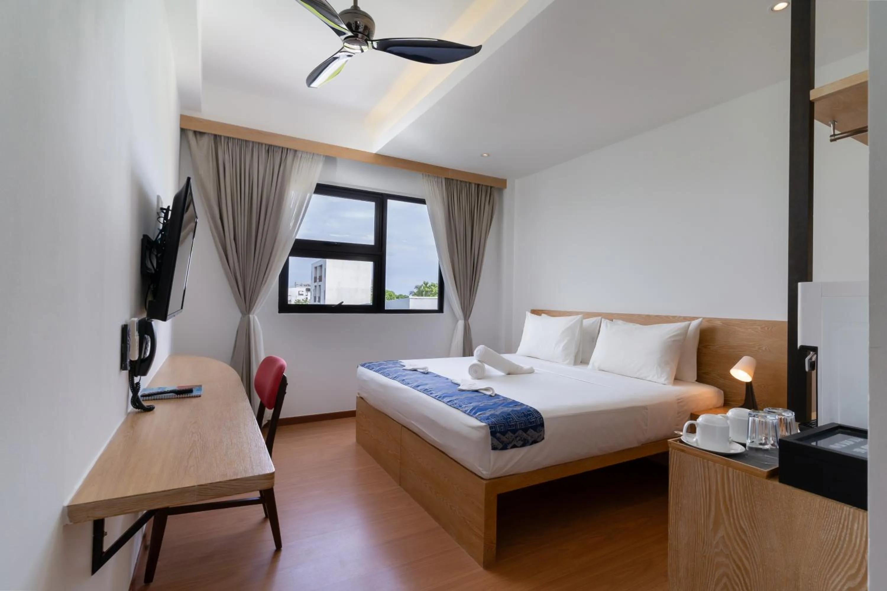 Bed in Ranthari Hotel and Spa Ukulhas Maldives