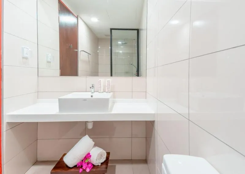 Bathroom in Ranthari Hotel and Spa Ukulhas Maldives