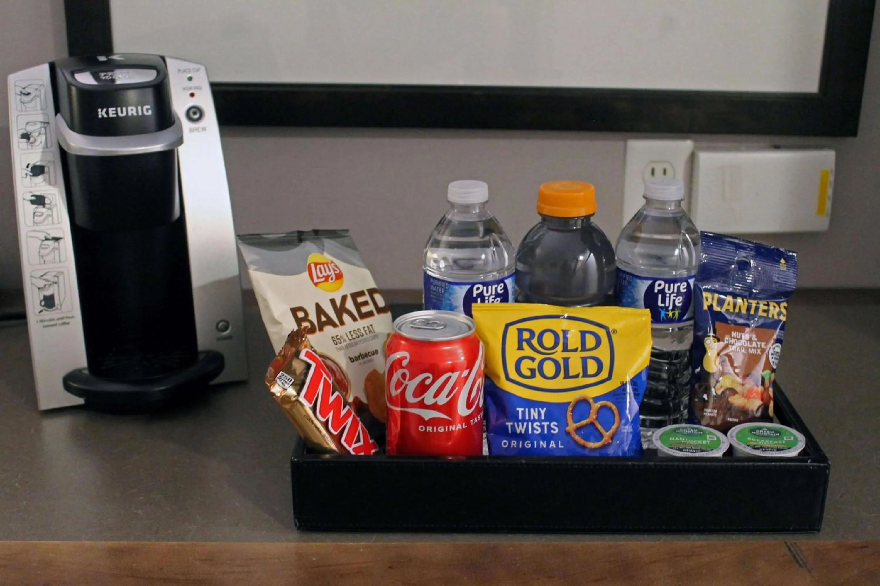 Photo of the whole room in Hampton Inn Madison Square Garden