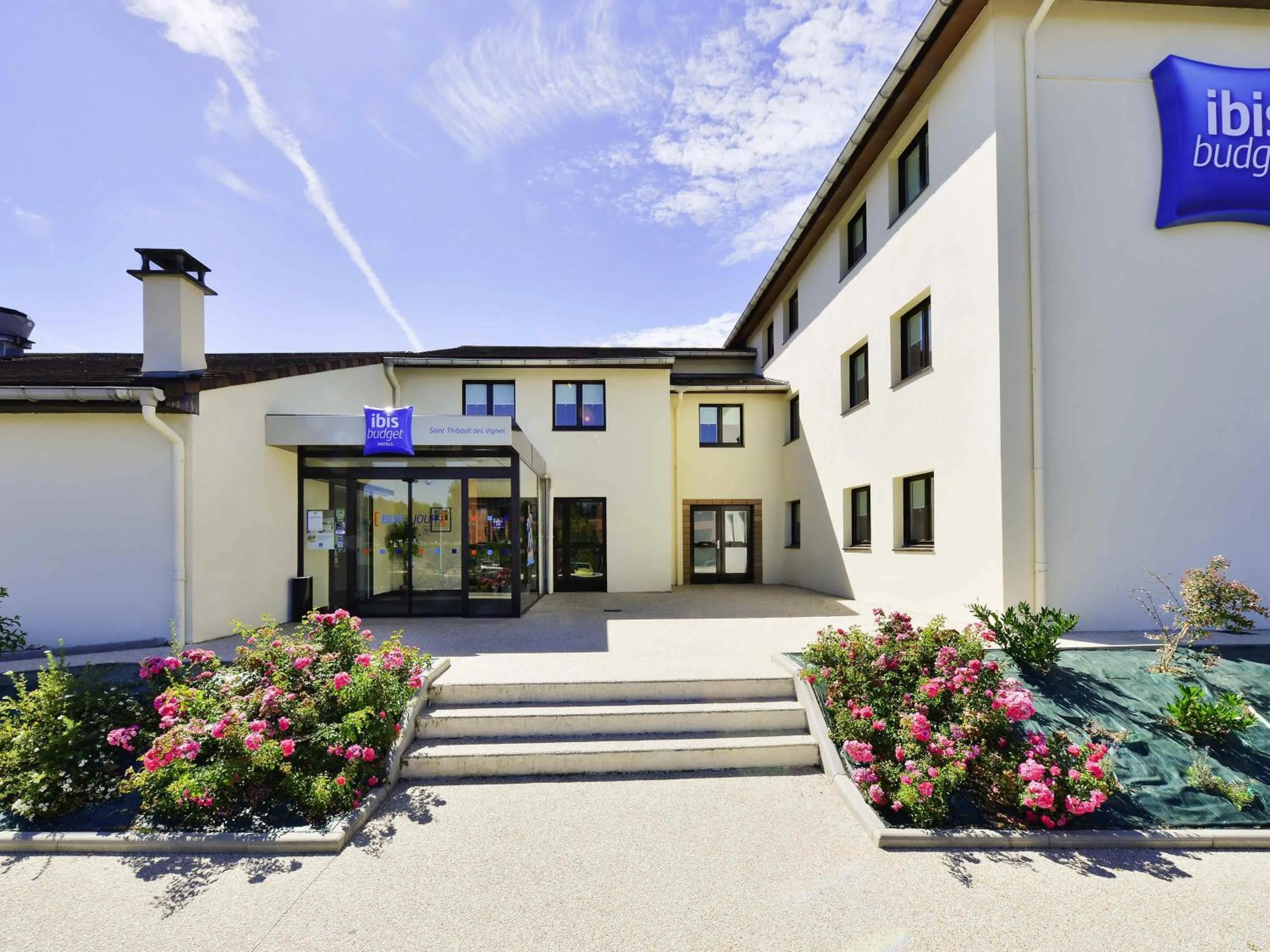 Property building in ibis budget Marne la Vallée