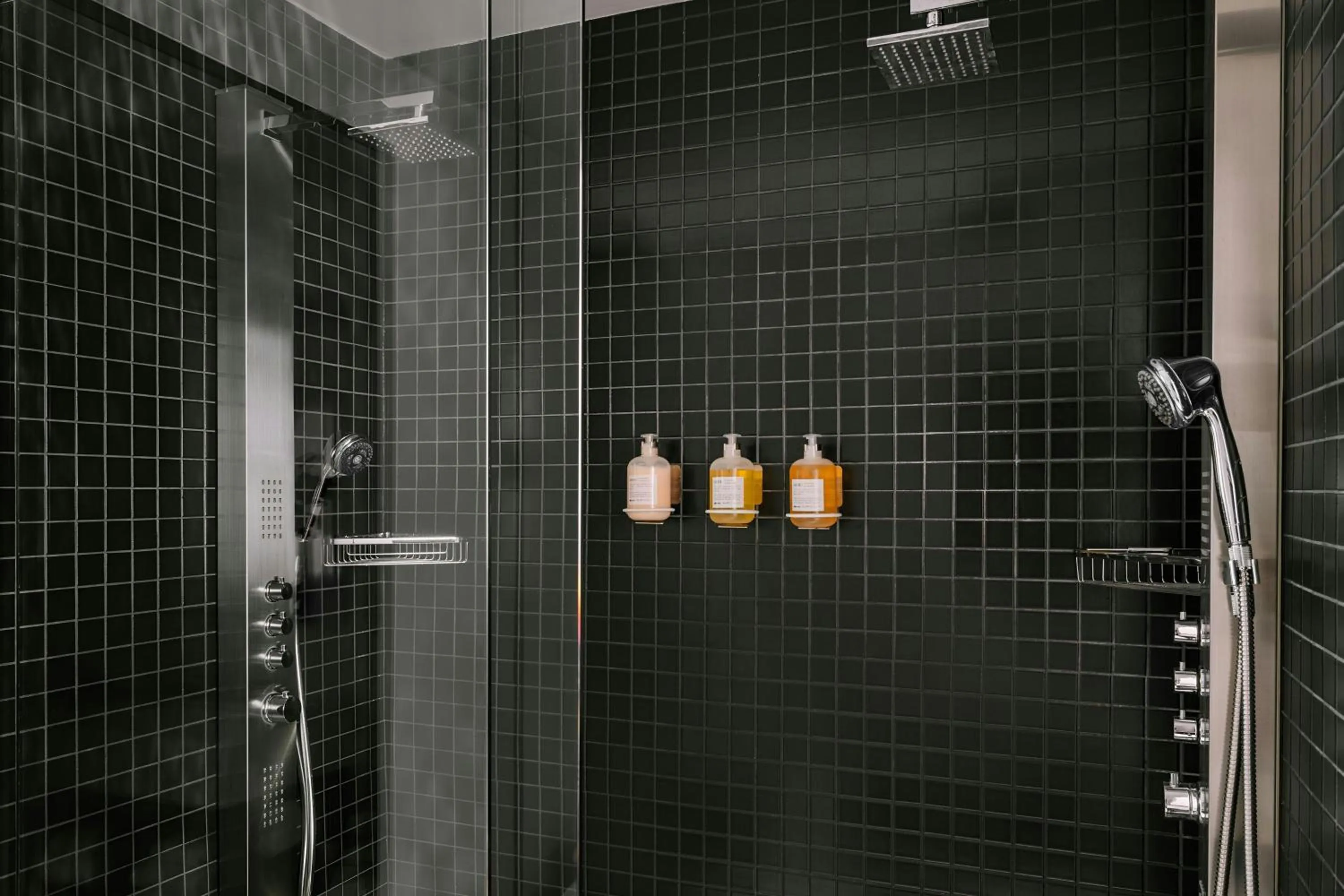 Bathroom in Duane Street Hotel Tribeca, Sonder by Marriott Bonvoy