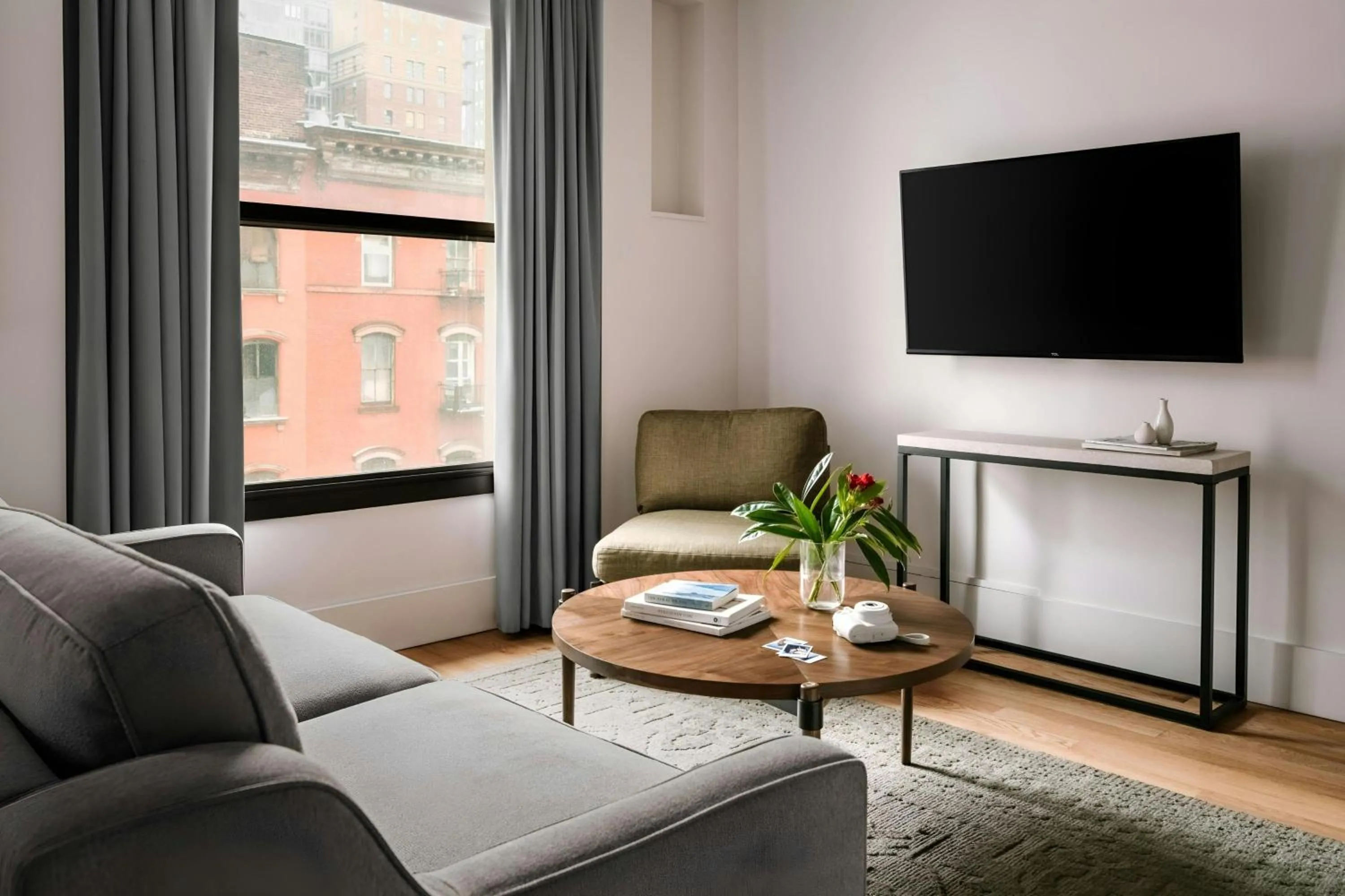 Living room in Duane Street Hotel Tribeca, Sonder by Marriott Bonvoy