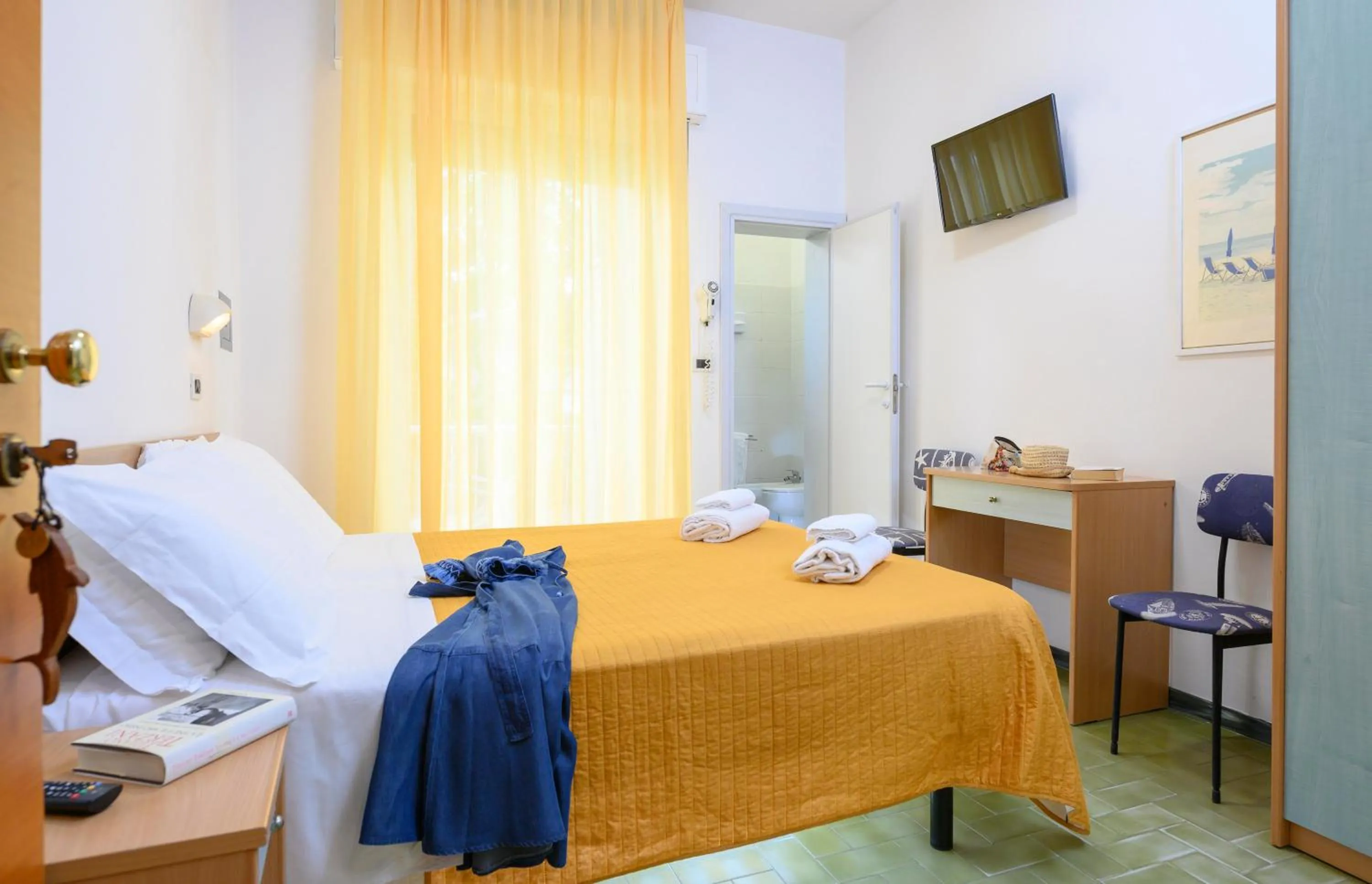 Bedroom, Bed in Hotel St. Moritz