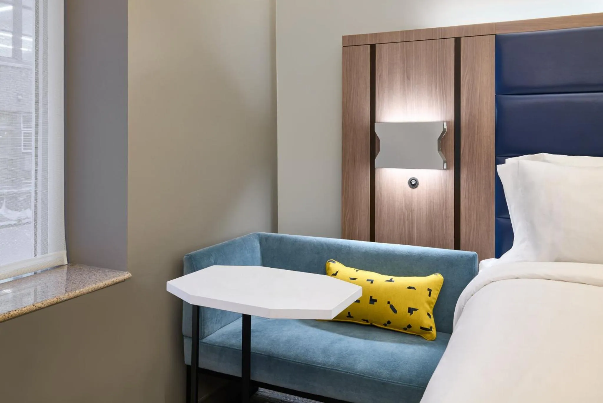 Photo of the whole room, Bed in Holiday Inn Express NYC Chelsea - NoMad Area by IHG