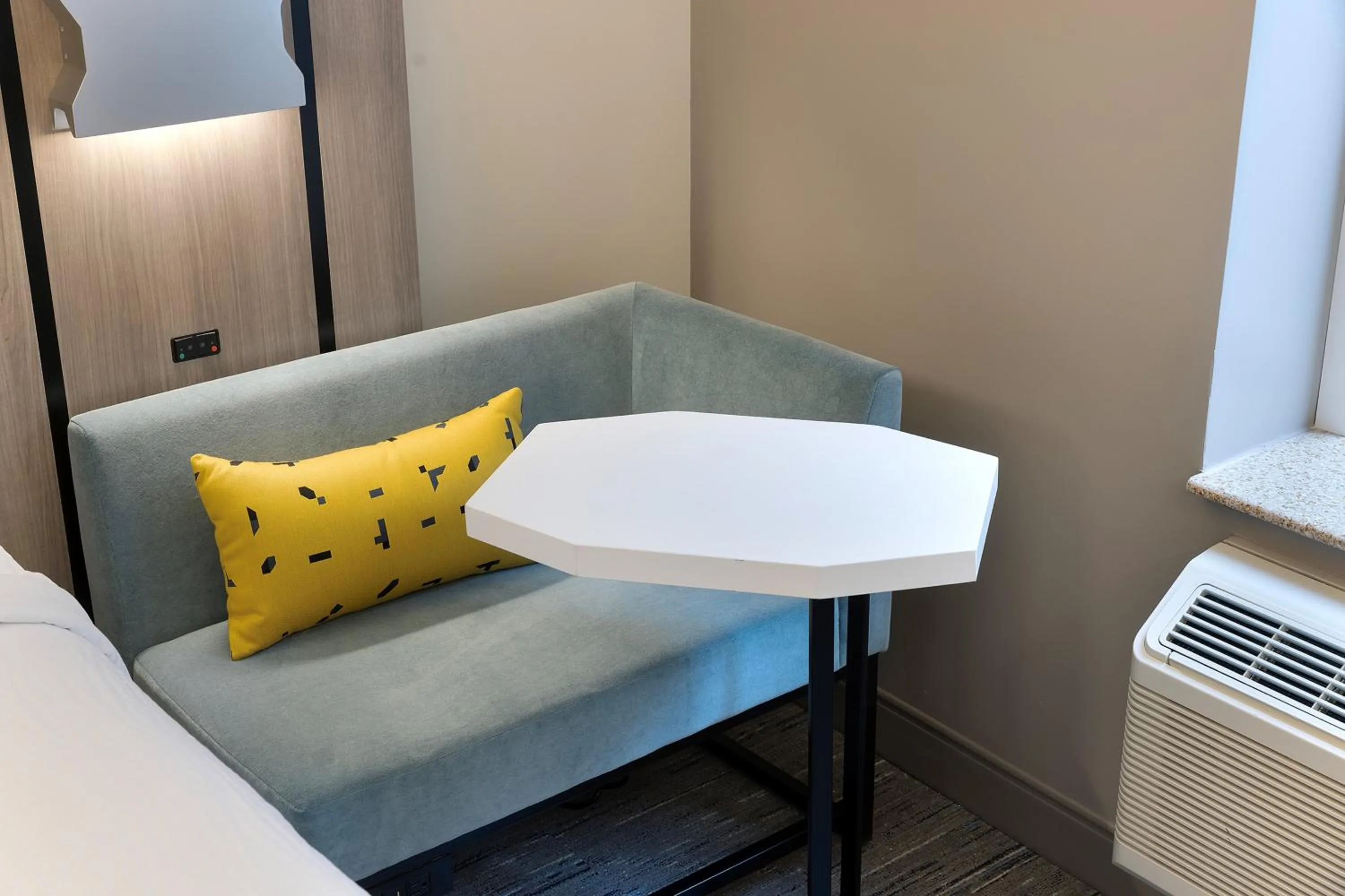 Photo of the whole room in Holiday Inn Express NYC Chelsea - NoMad Area by IHG