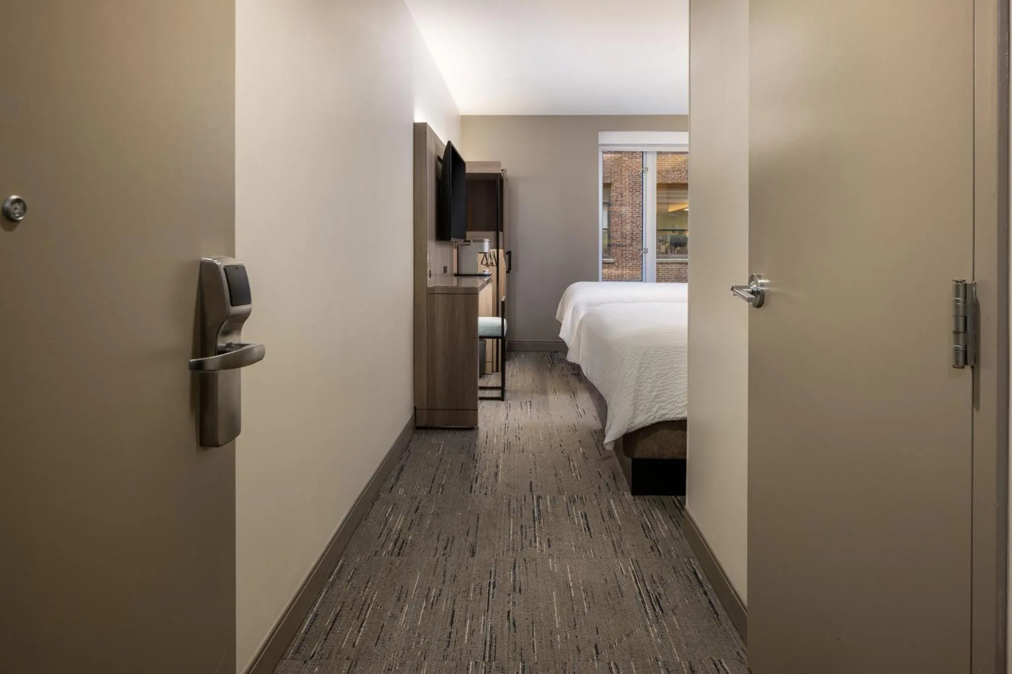 Photo of the whole room, Bed in Holiday Inn Express NYC Chelsea - NoMad Area by IHG