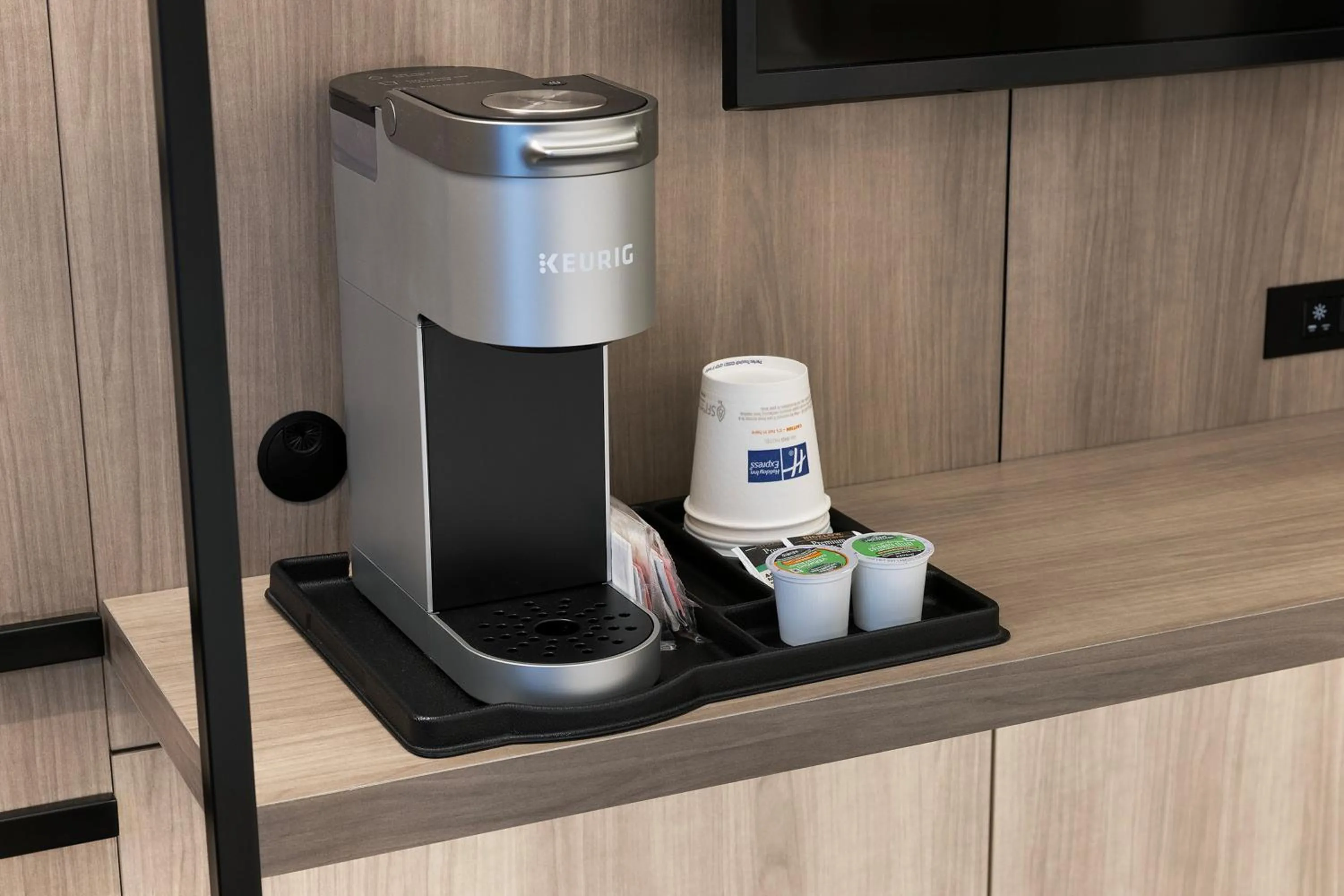 Photo of the whole room in Holiday Inn Express NYC Chelsea - NoMad Area by IHG