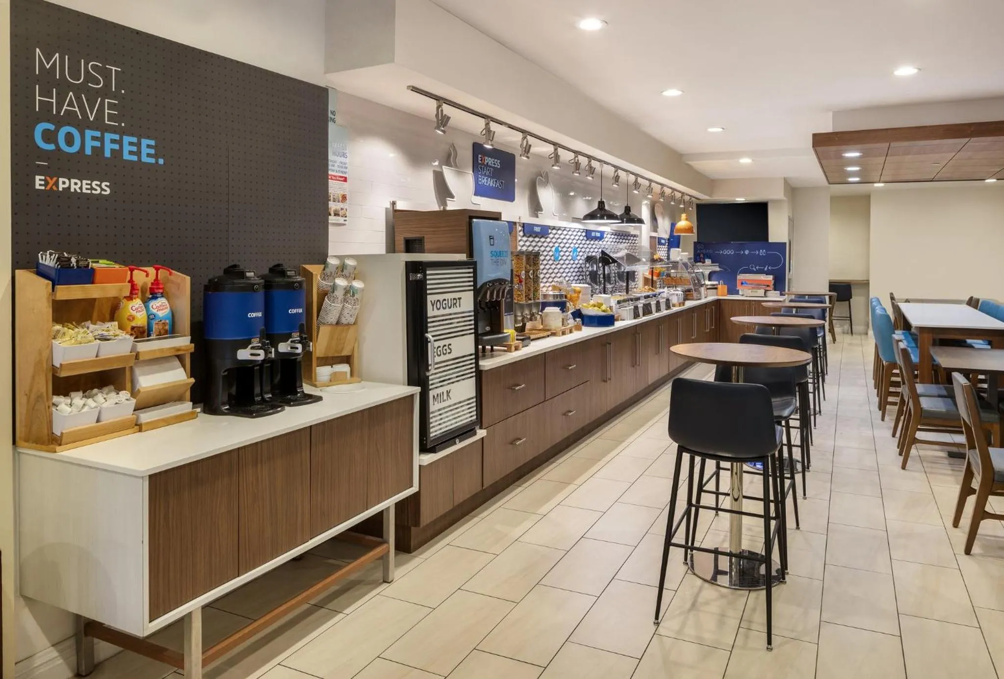 Breakfast in Holiday Inn Express NYC Chelsea - NoMad Area by IHG