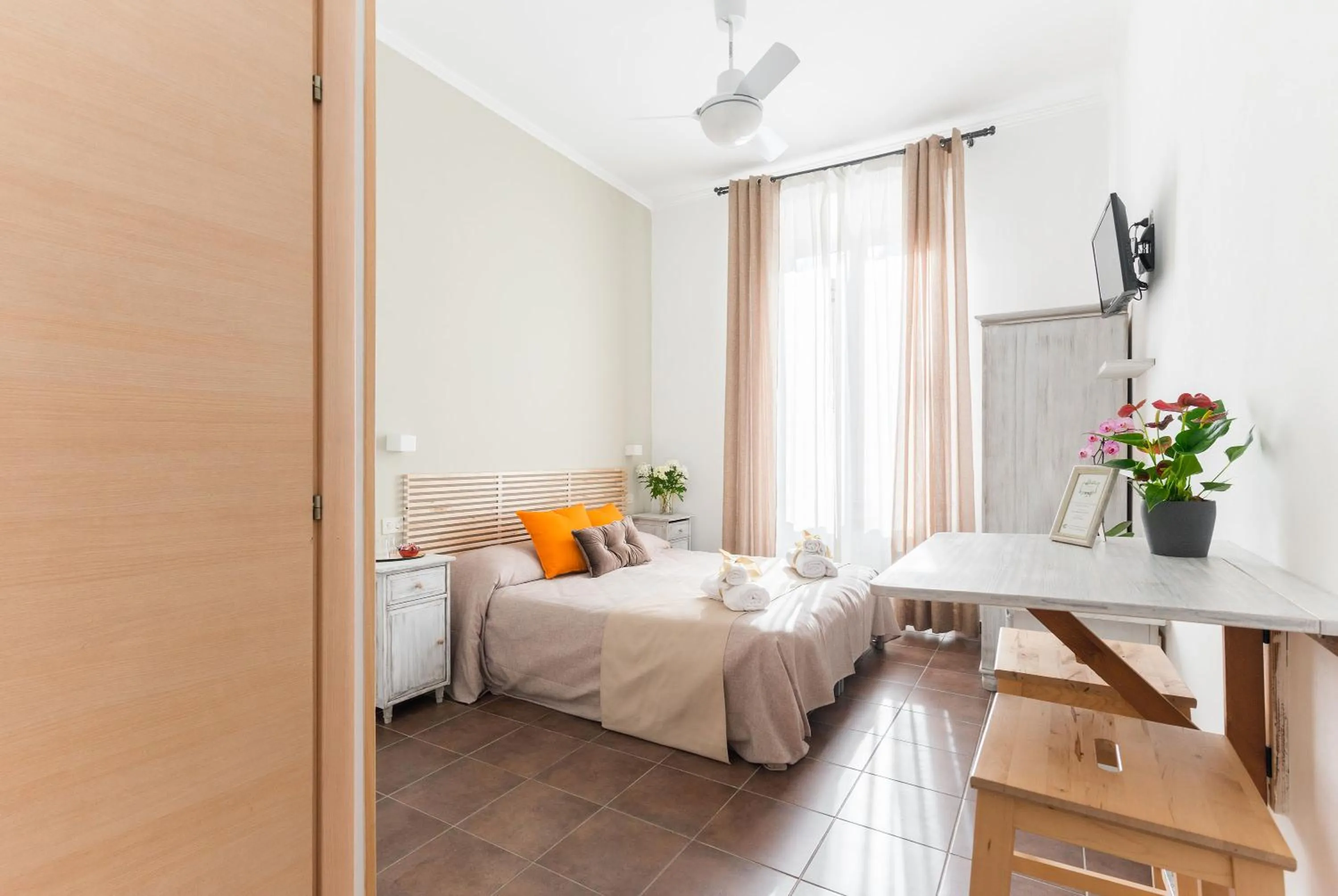 Toilet, Bed in Domus Victoria Guest House