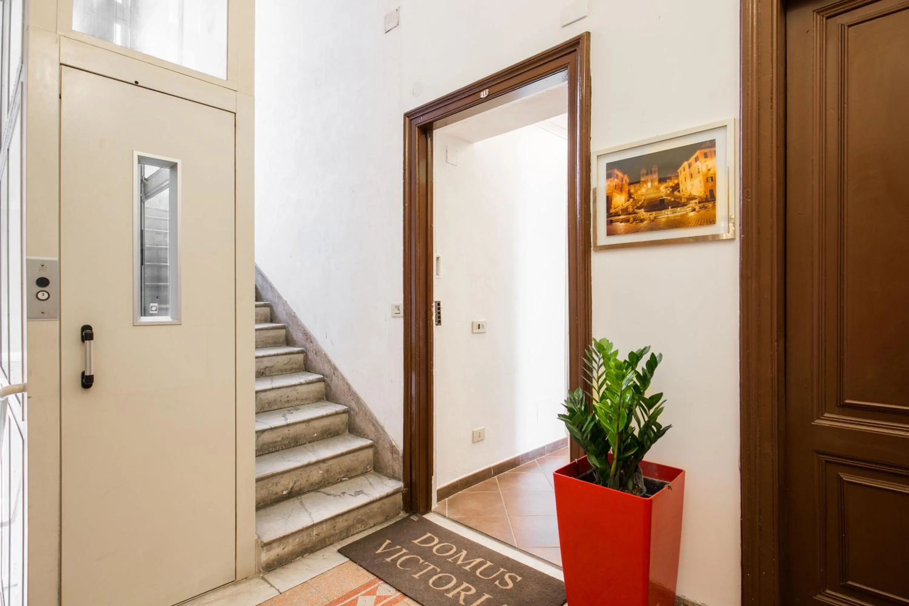 Facade/entrance in Domus Victoria Guest House