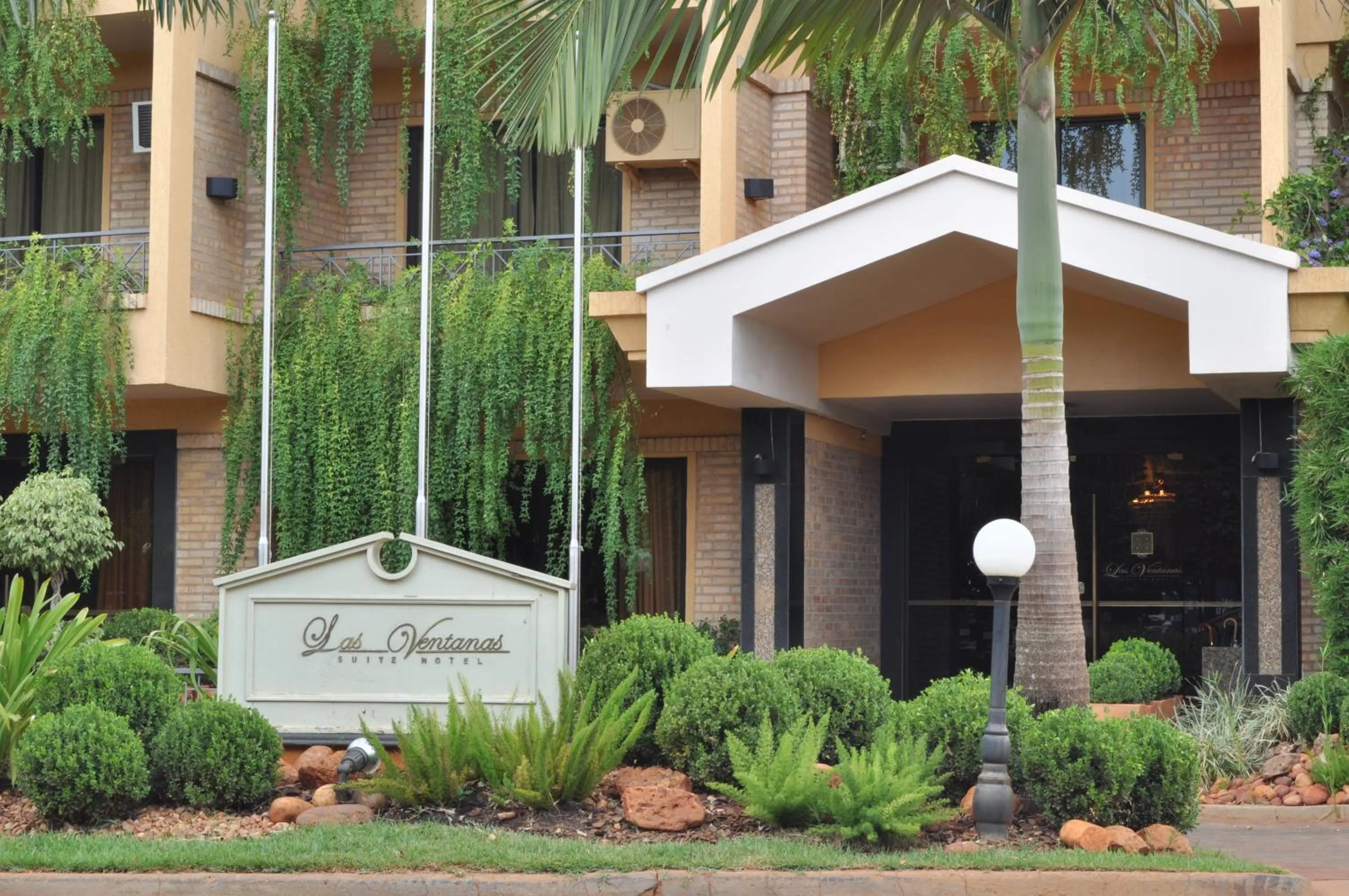 Facade/entrance in Las Ventanas Hotel Boutique