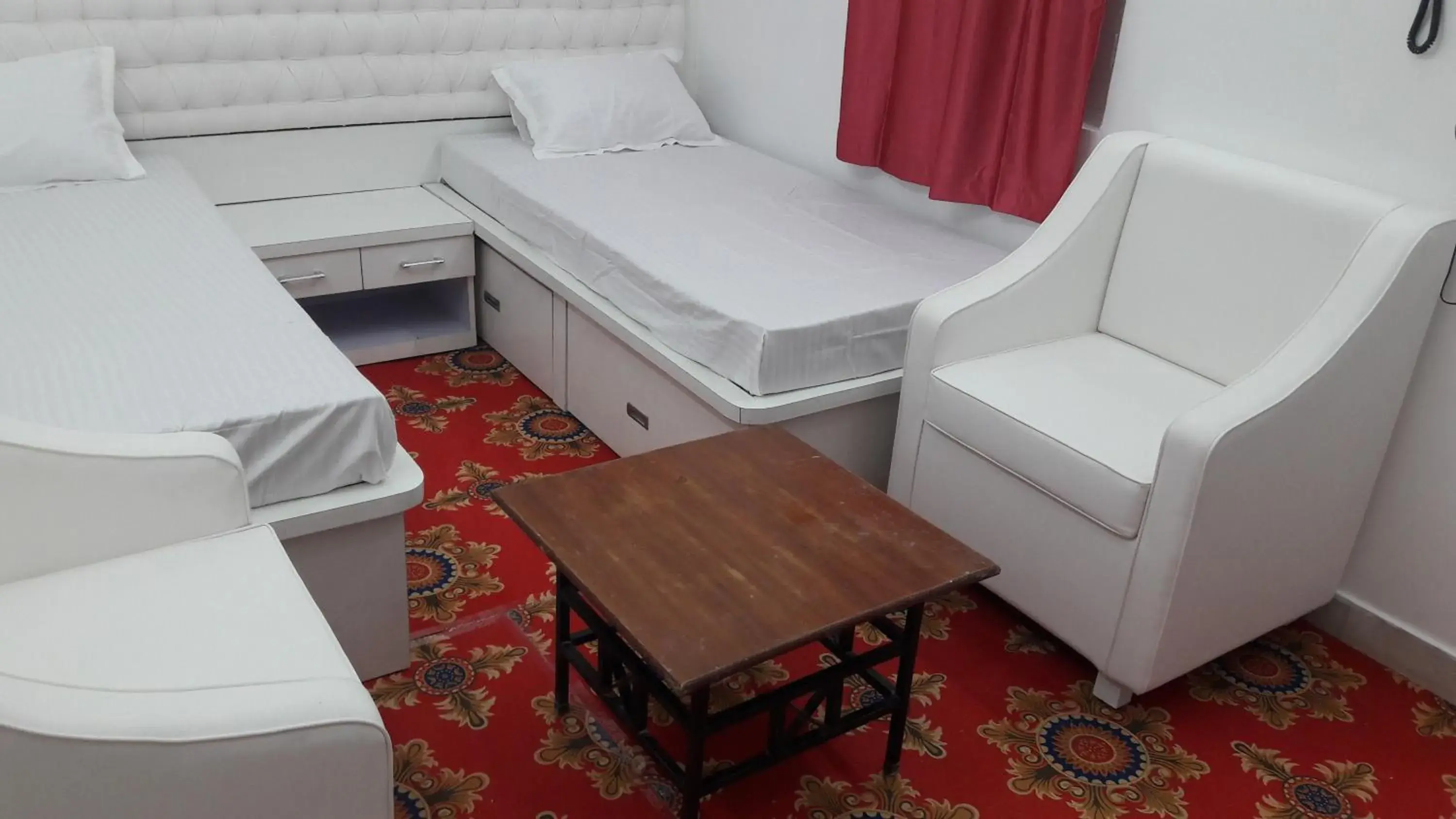 Deluxe Twin Room - single occupancy in Hotel Royal Panorama Deluxe Twin Room - single occupancy in Hotel Royal Panorama