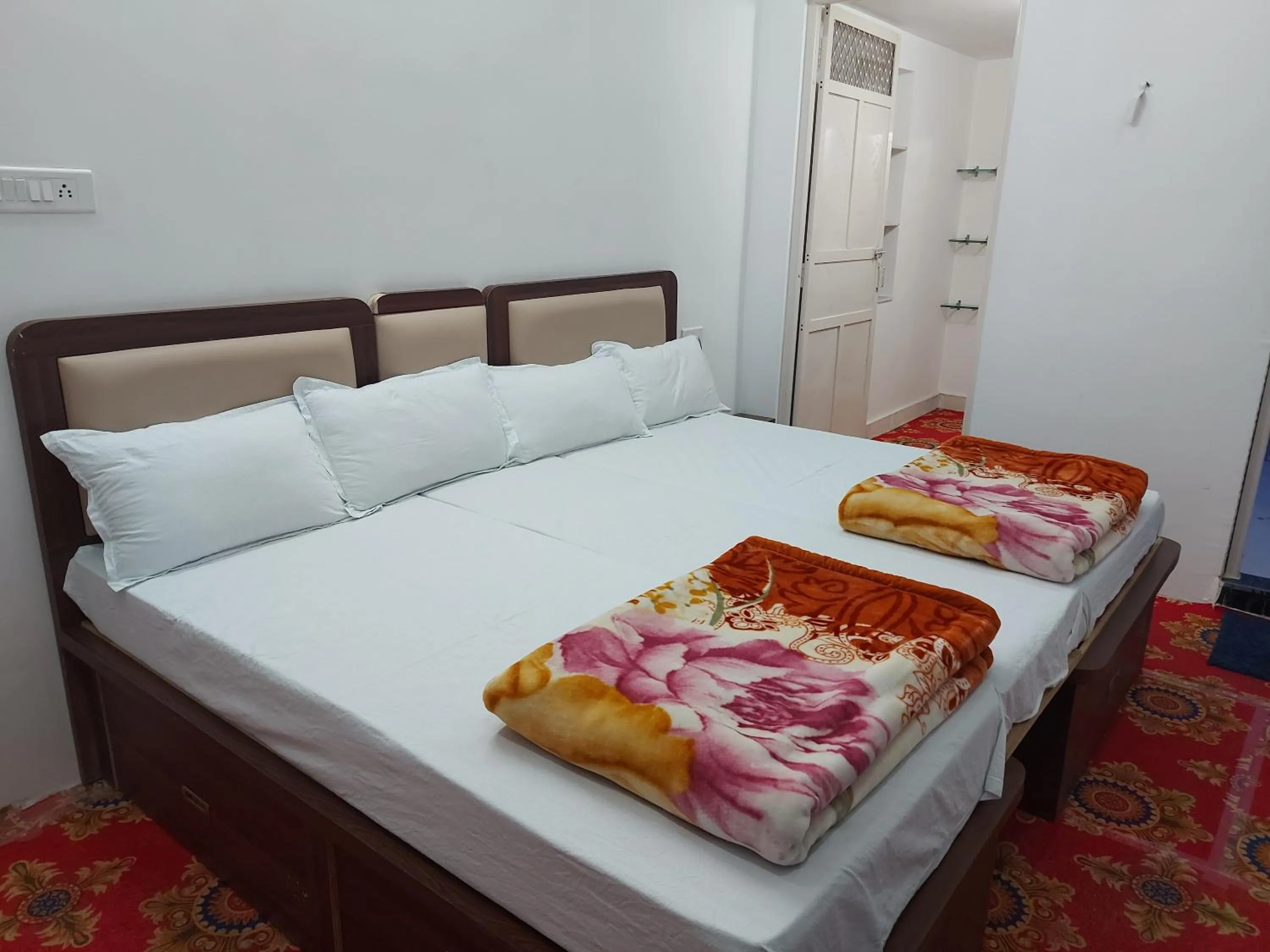 Bedroom, Bed in Hotel Royal Panorama