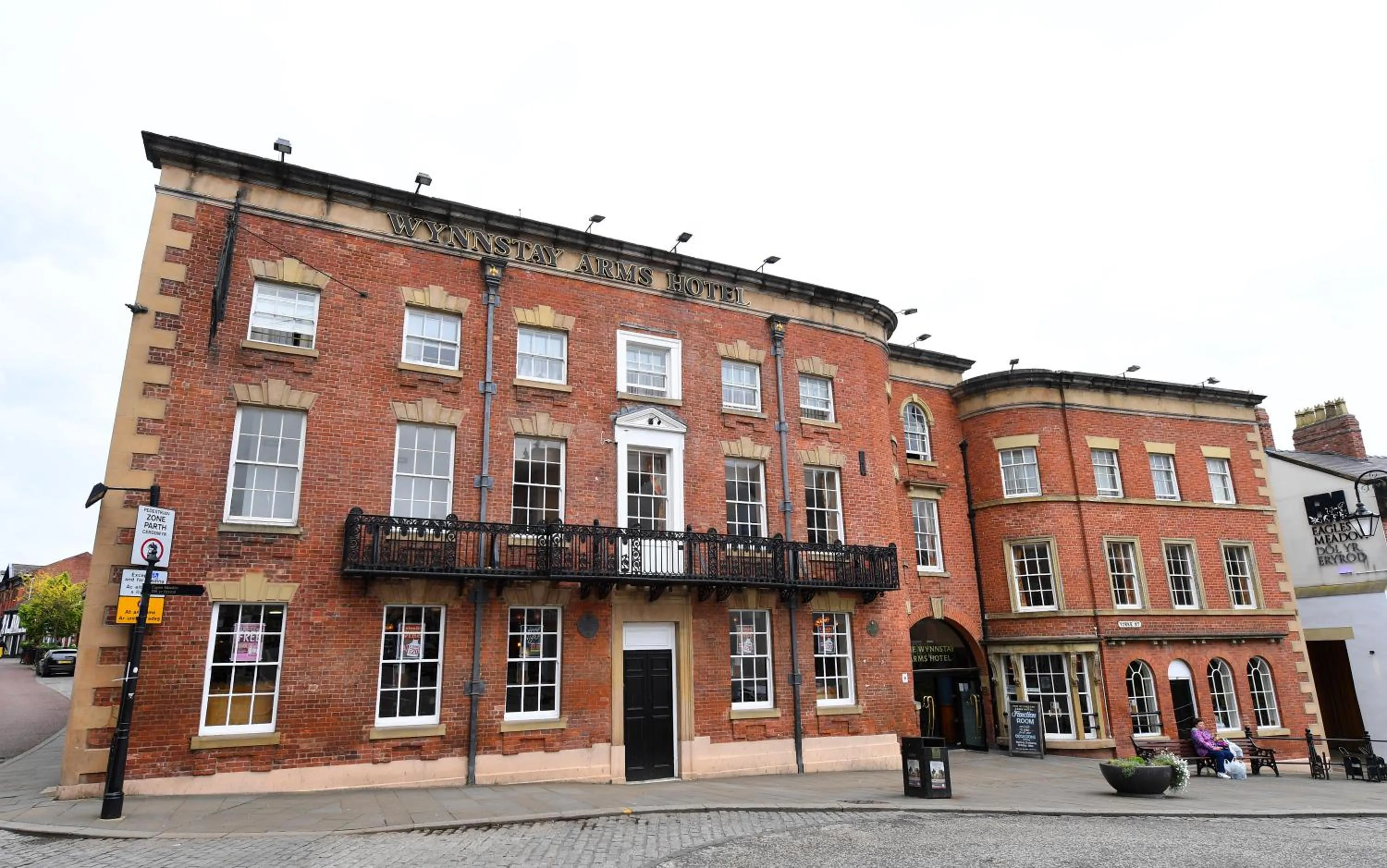 Property building in Wynnstay Arms, Wrexham by Marston's Inns