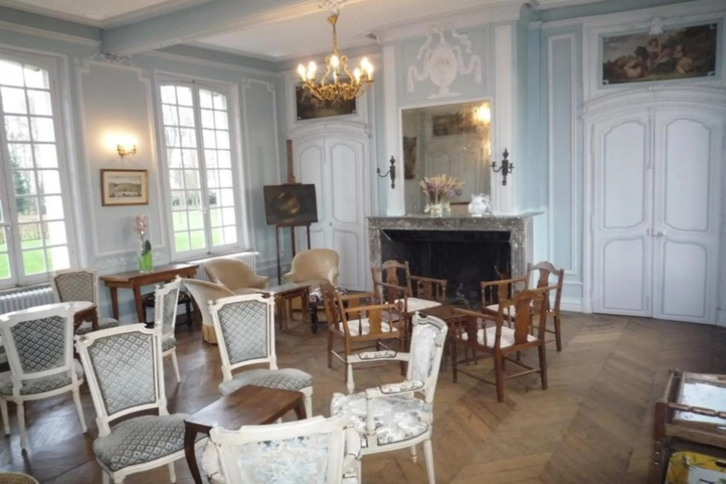 Living room in Château de Behen