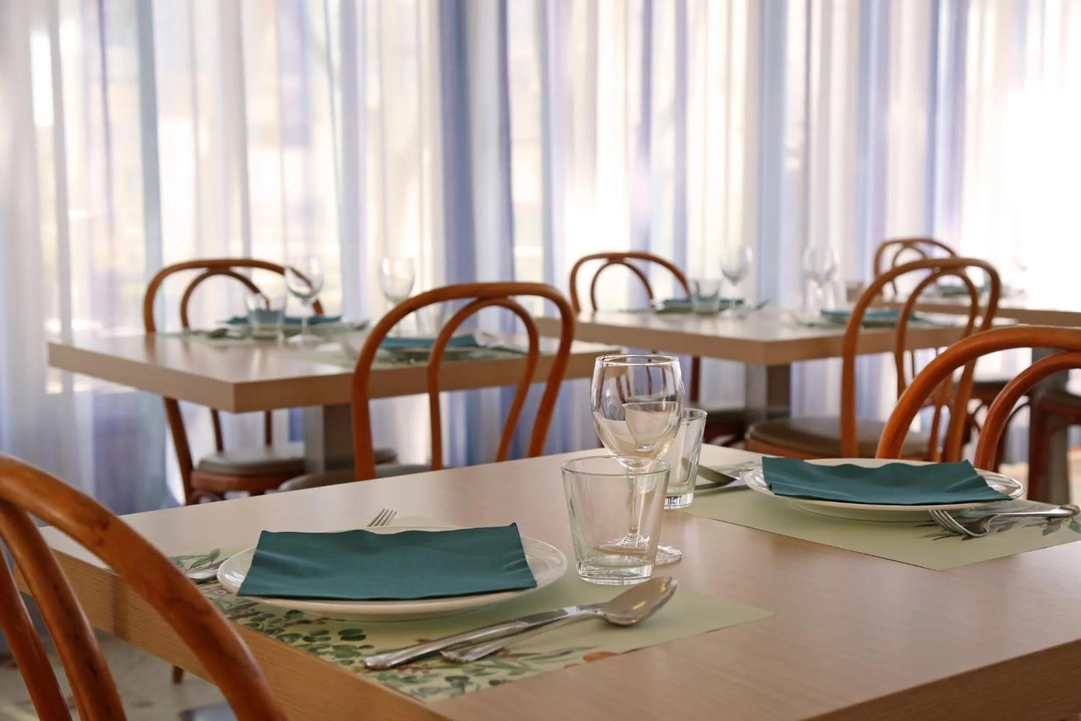 Restaurant/places to eat in Hotel Norma