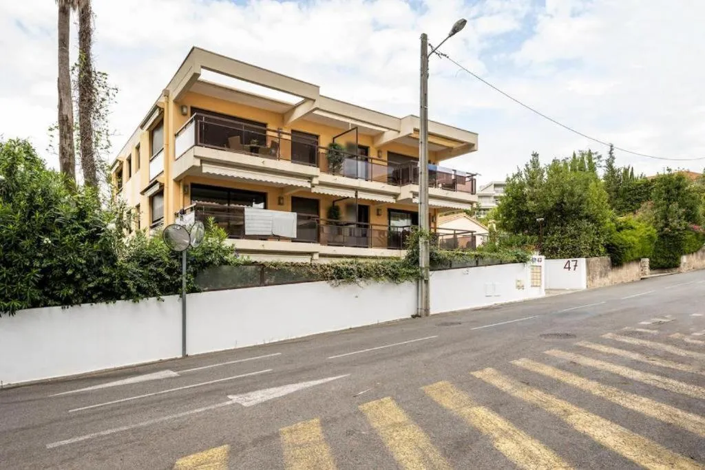 Vivre Cannes l Parking l Balcony l 15min to La Croisette