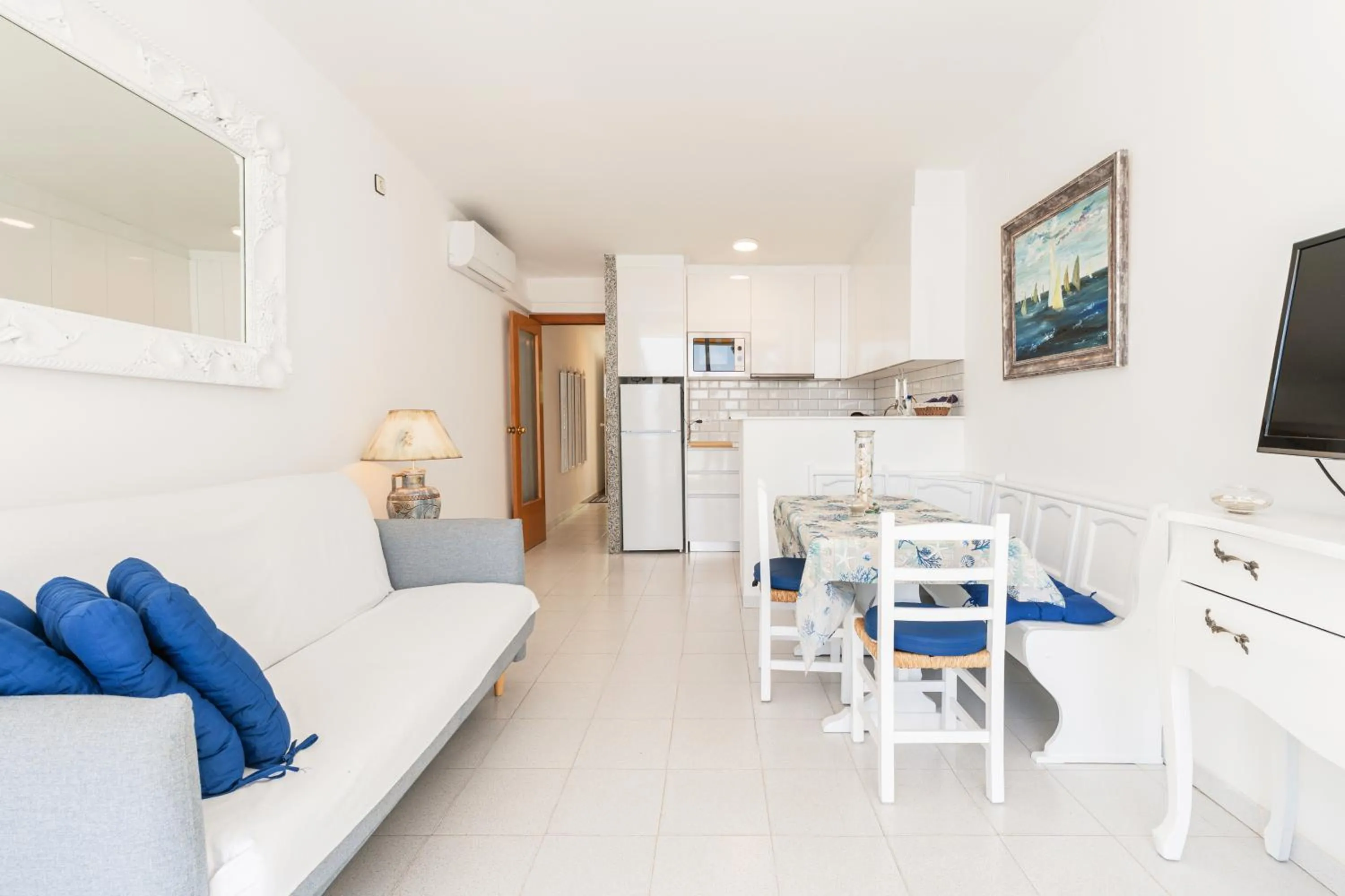 Kitchen or kitchenette in Santa Llucia Apartaments