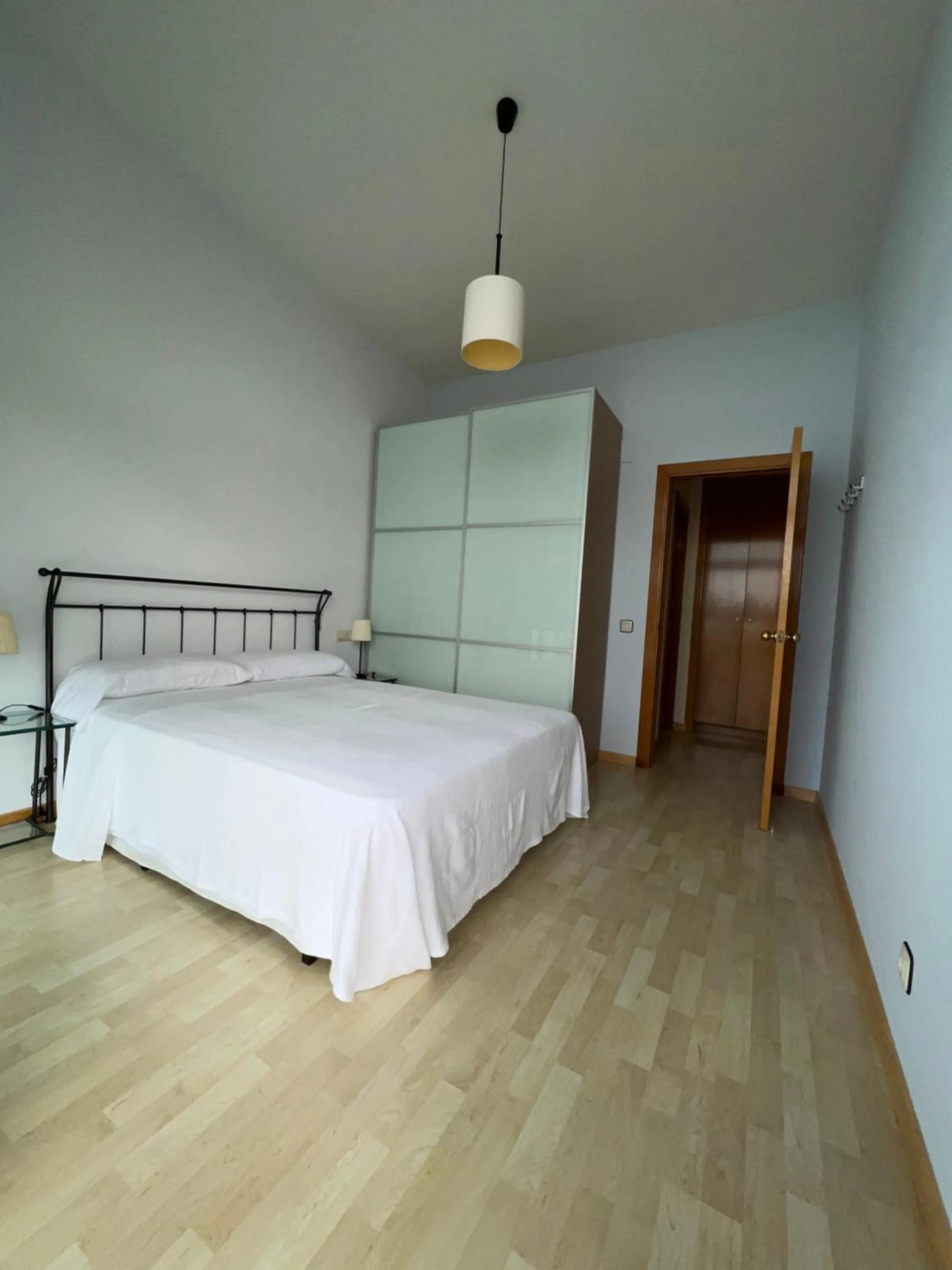 Photo of the whole room, Bed in Santa Llucia Apartaments