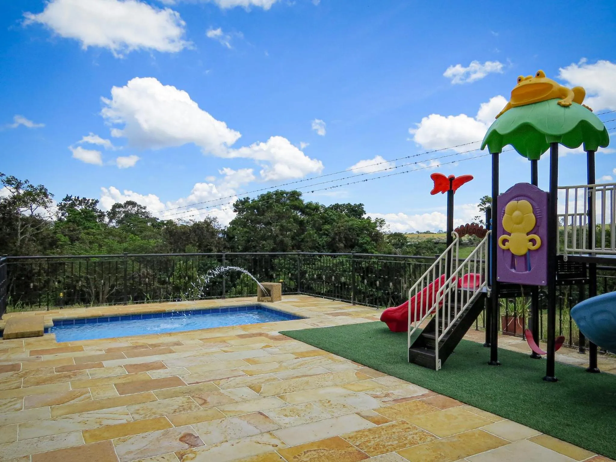 Children play ground in Hotel Campestre Ataraxia Barichara