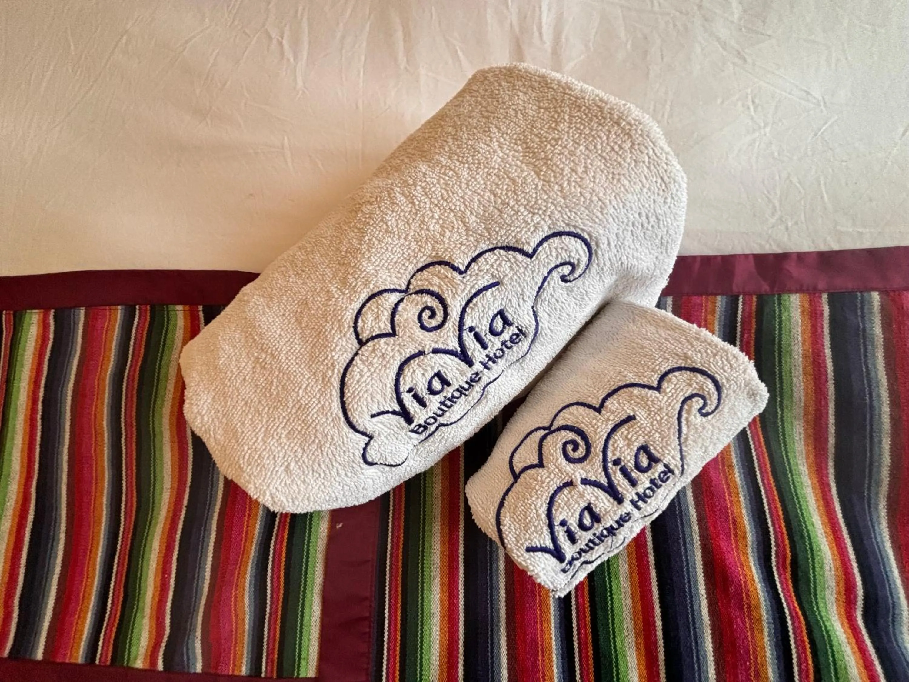 Text overlay, Bed in ViaVia Boutique Hotel - Kathmandu